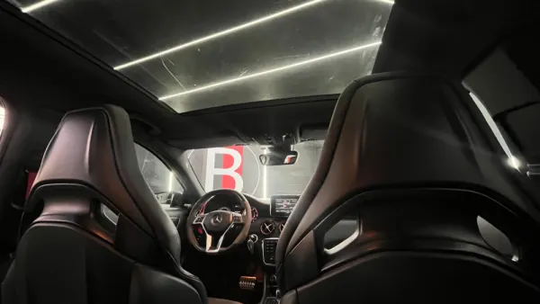 Mercedes-Benz A 45 AMG 4-Matic 18