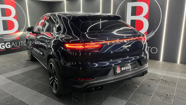 Porsche Cayenne Coupé 16