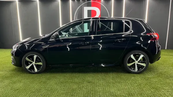 Peugeot 308 1.2 PureTech GT Line 7