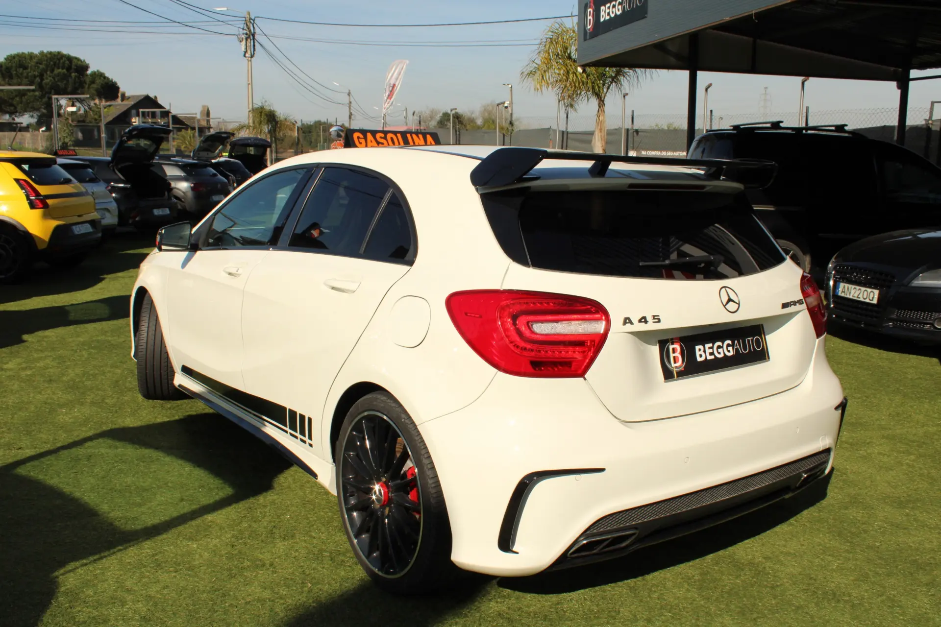 Mercedes-Benz A 45 AMG 4-Matic 34