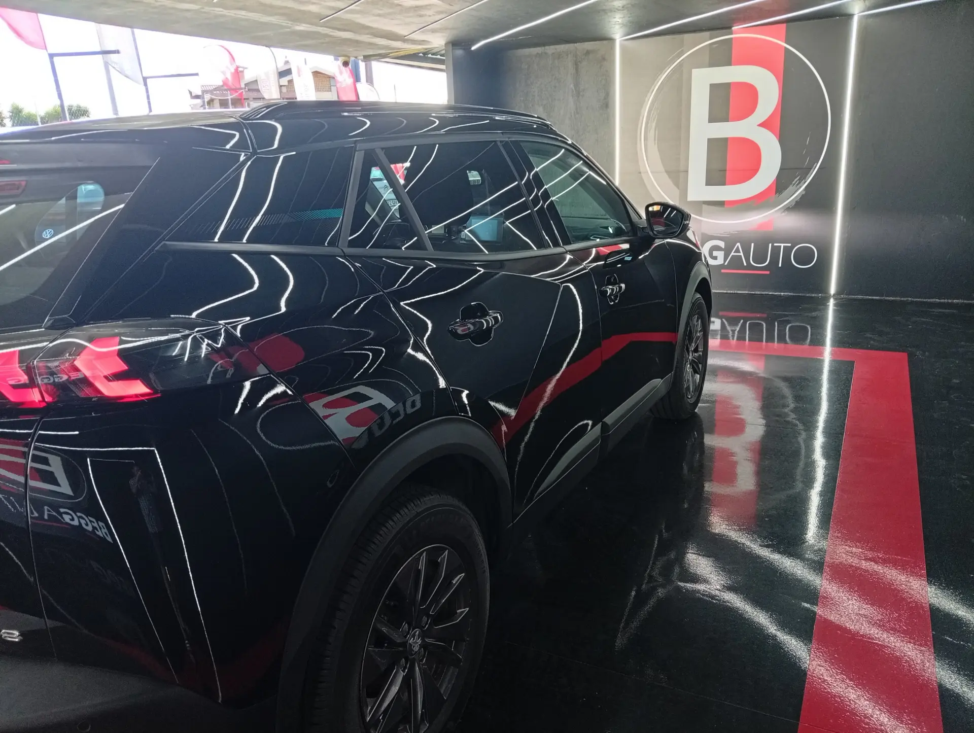 Peugeot 2008 ALLURE 6