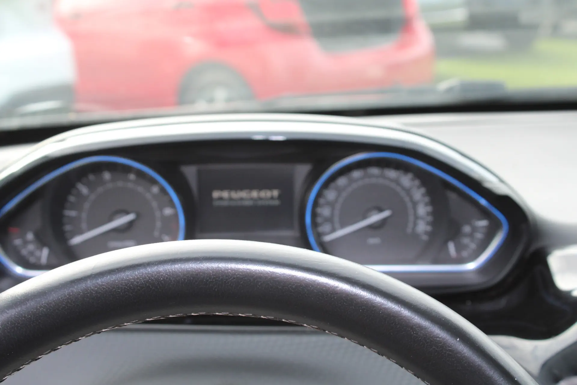 Peugeot 2008 PureTechAllure 29