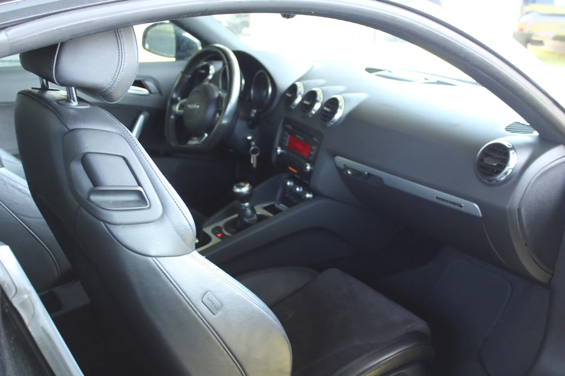 Audi TT Coupé 2.0 TDi quattro S-line 40