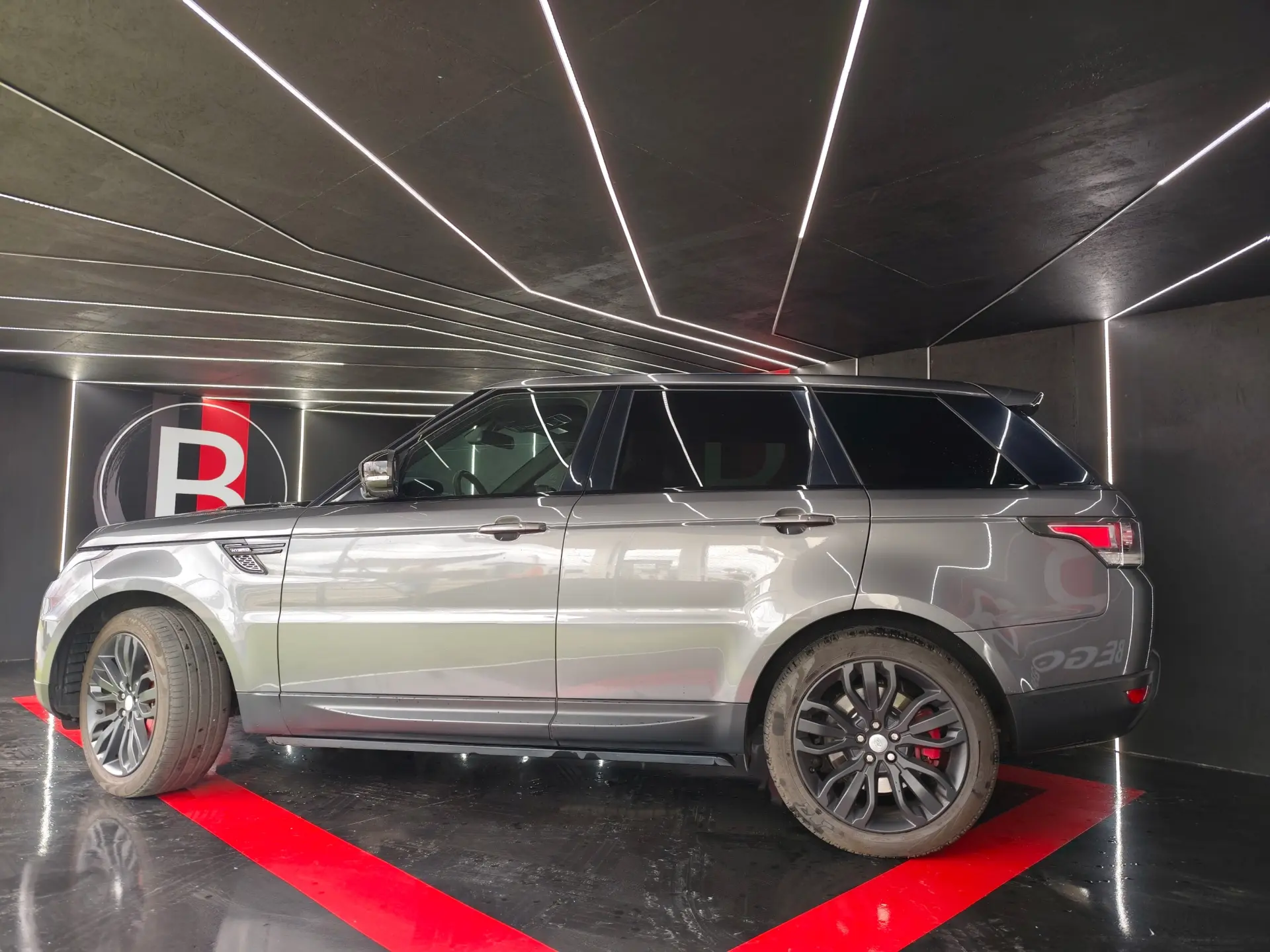 Land Rover Range Rover Sport HSE HYBRID 7
