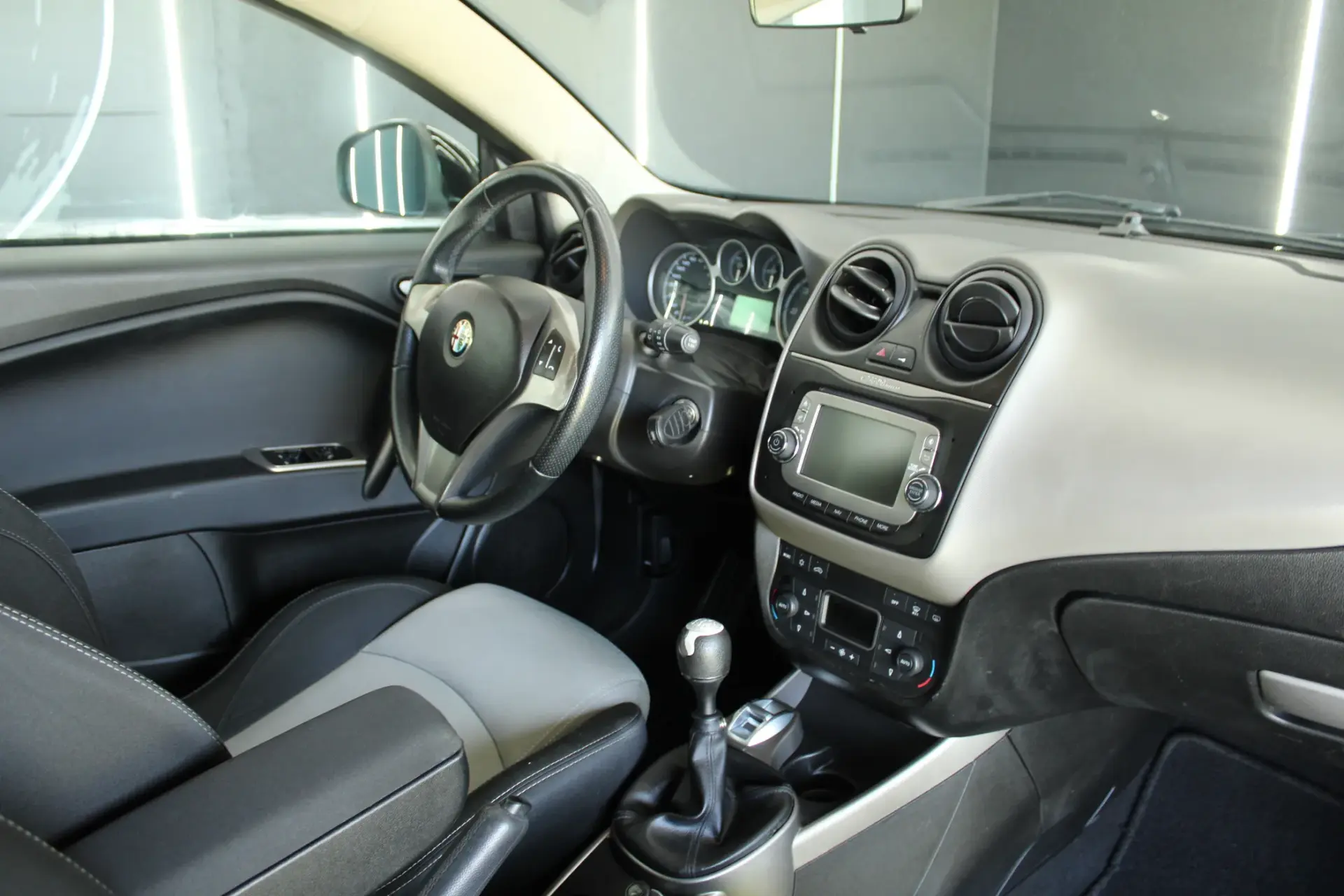 Alfa Romeo MiTo 1.3 JTDM Distinctive 22