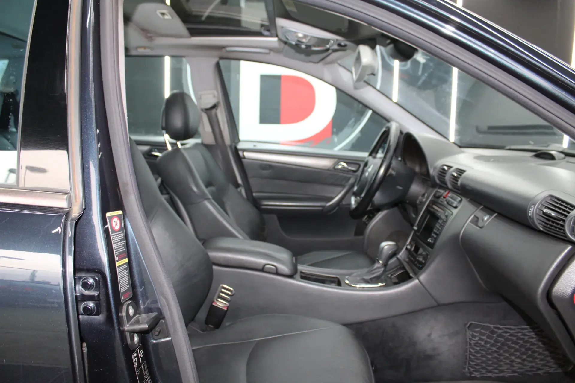 Mercedes-Benz C 30 AMG CDi 16