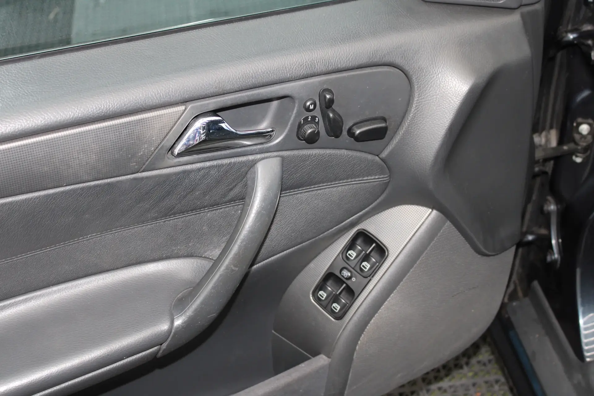 Mercedes-Benz C 30 AMG CDi 17