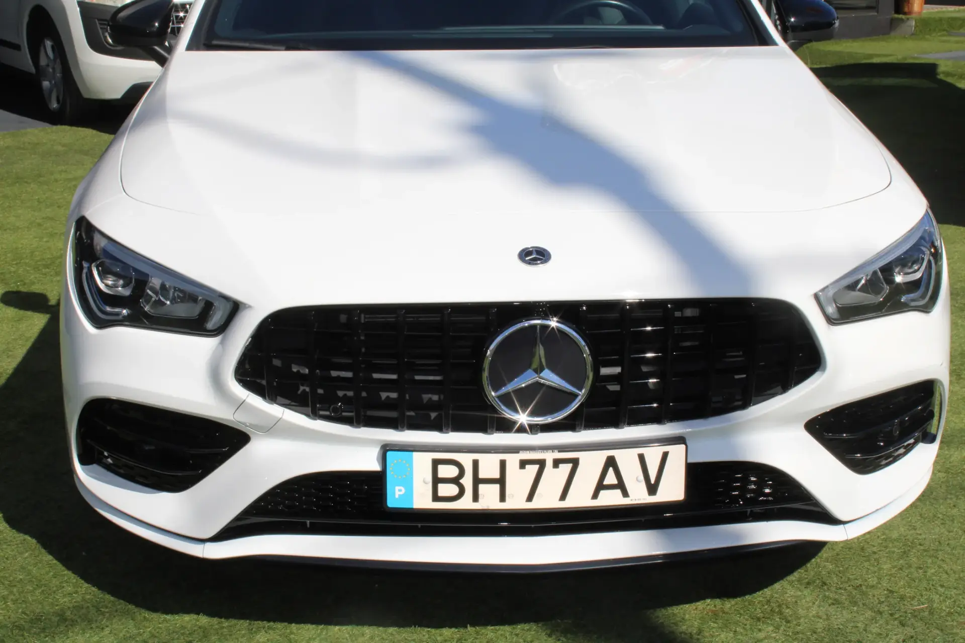 Mercedes-Benz CLA 250 e AMG Line 8