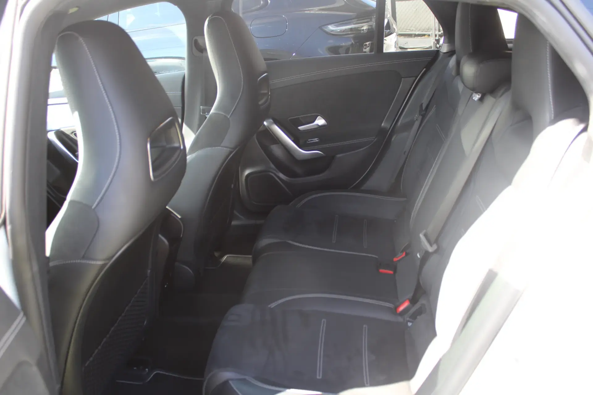 Mercedes-Benz CLA 250 e AMG Line 18