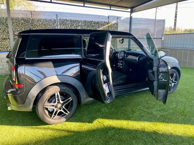 MINI Clubman Cooper D 8