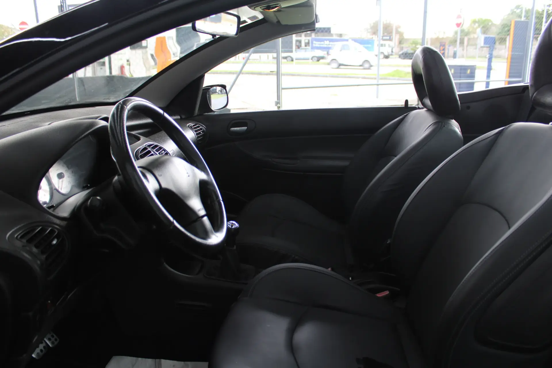 Peugeot 206 CC 1.6 10