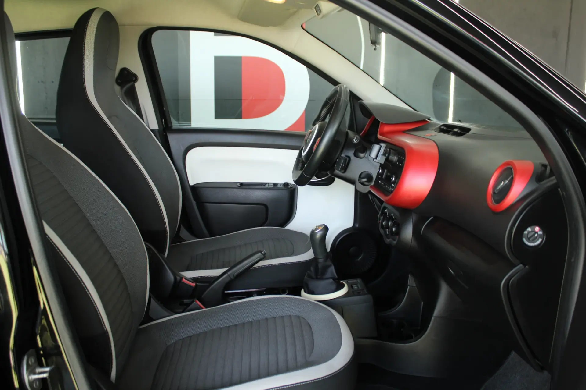 Renault Twingo 1.0 SCe Dynamique 13