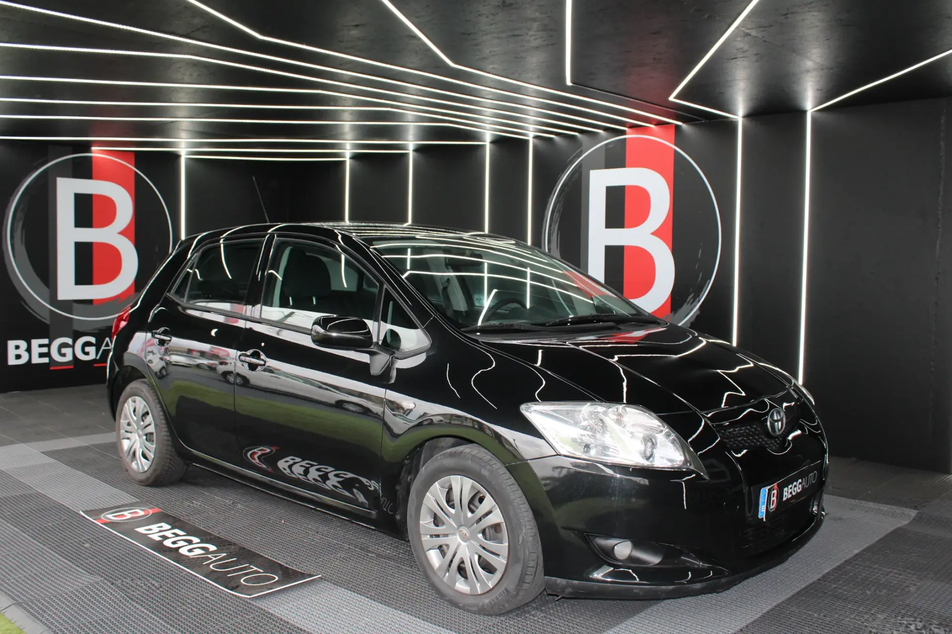 Toyota Auris 1.4 D-4D Sol 3