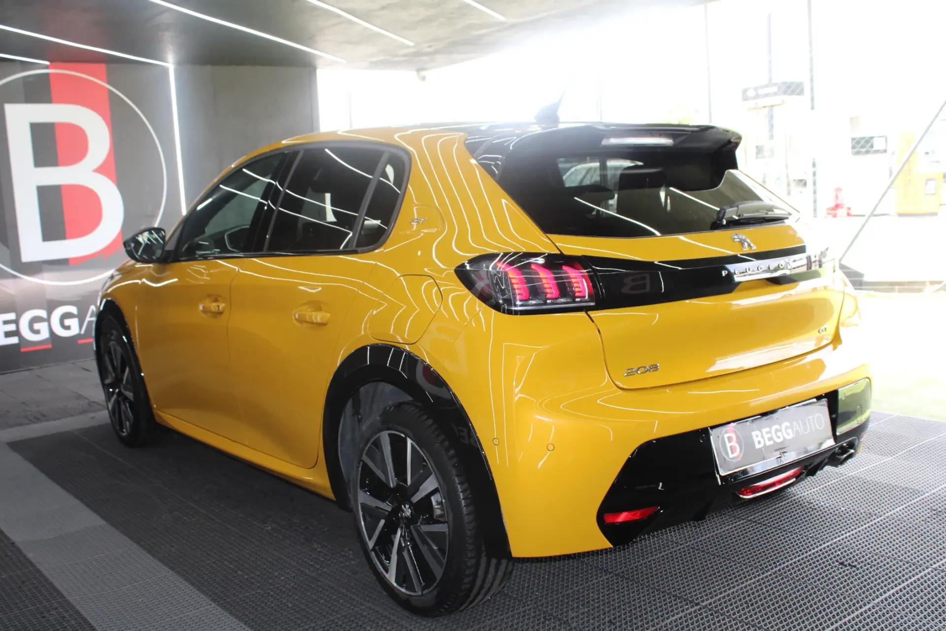 Peugeot 208 1.2 PureTech GT Pack EAT8 8