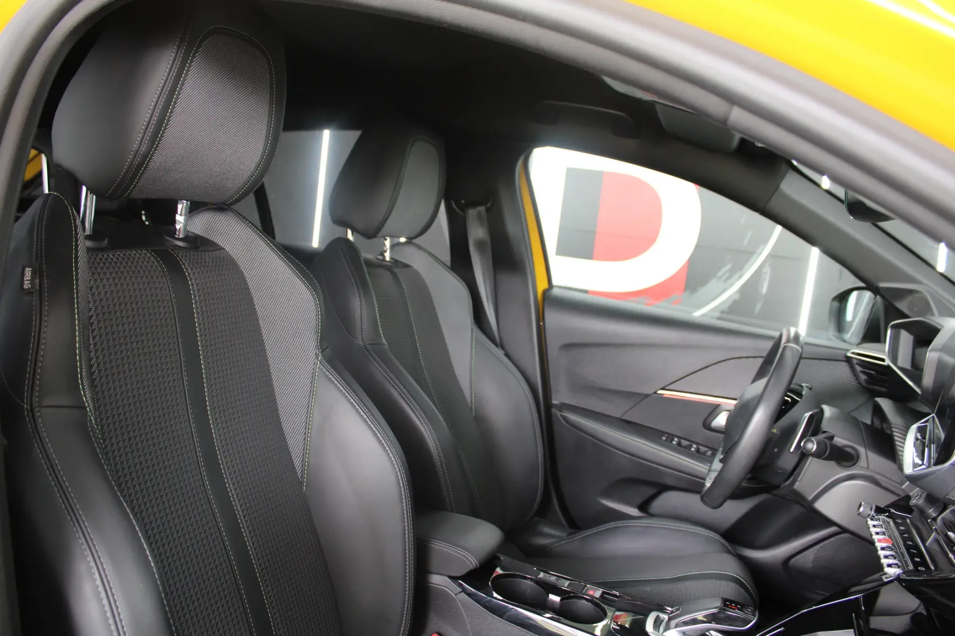 Peugeot 208 1.2 PureTech GT Pack EAT8 19