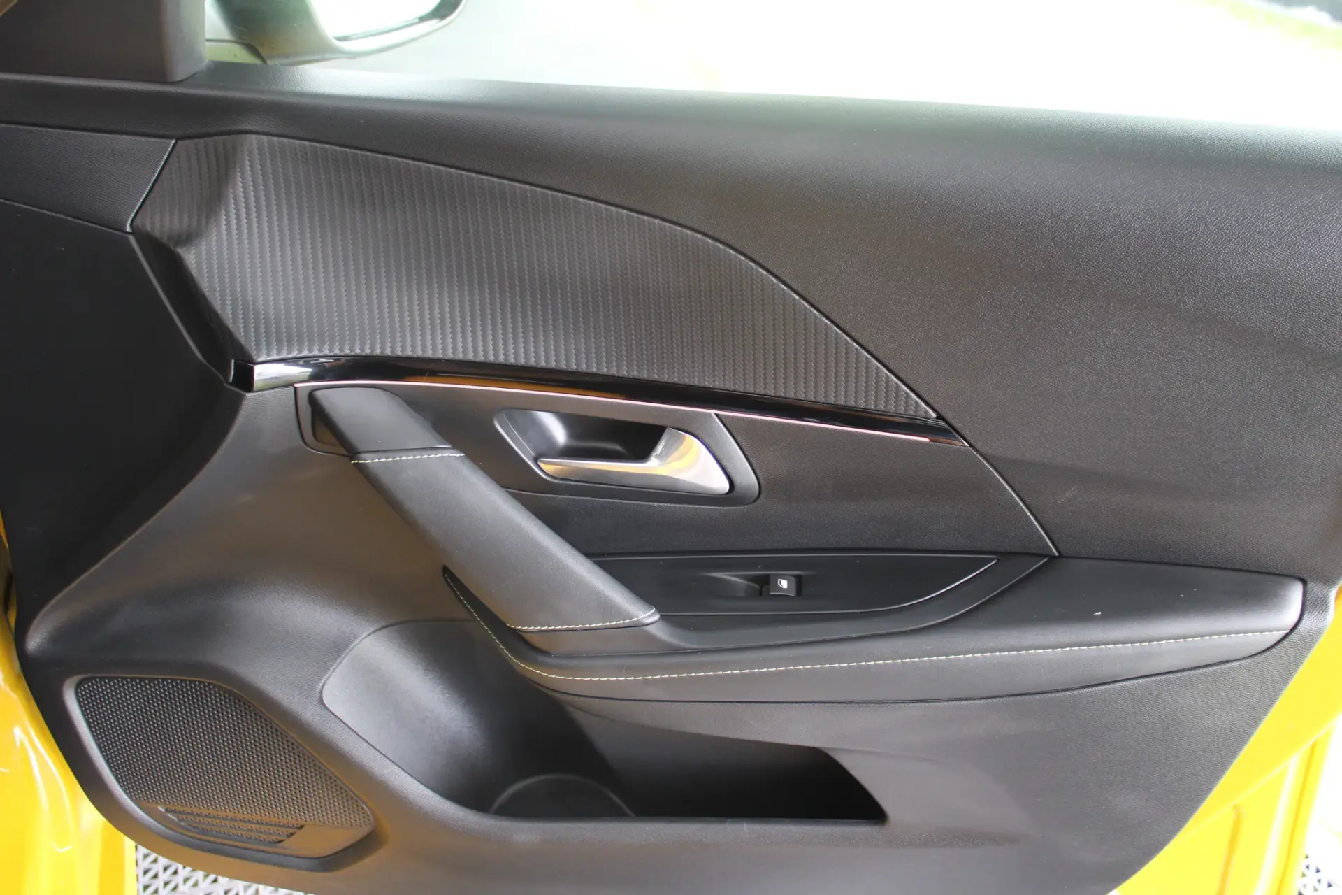 Peugeot 208 1.2 PureTech GT Pack EAT8 26