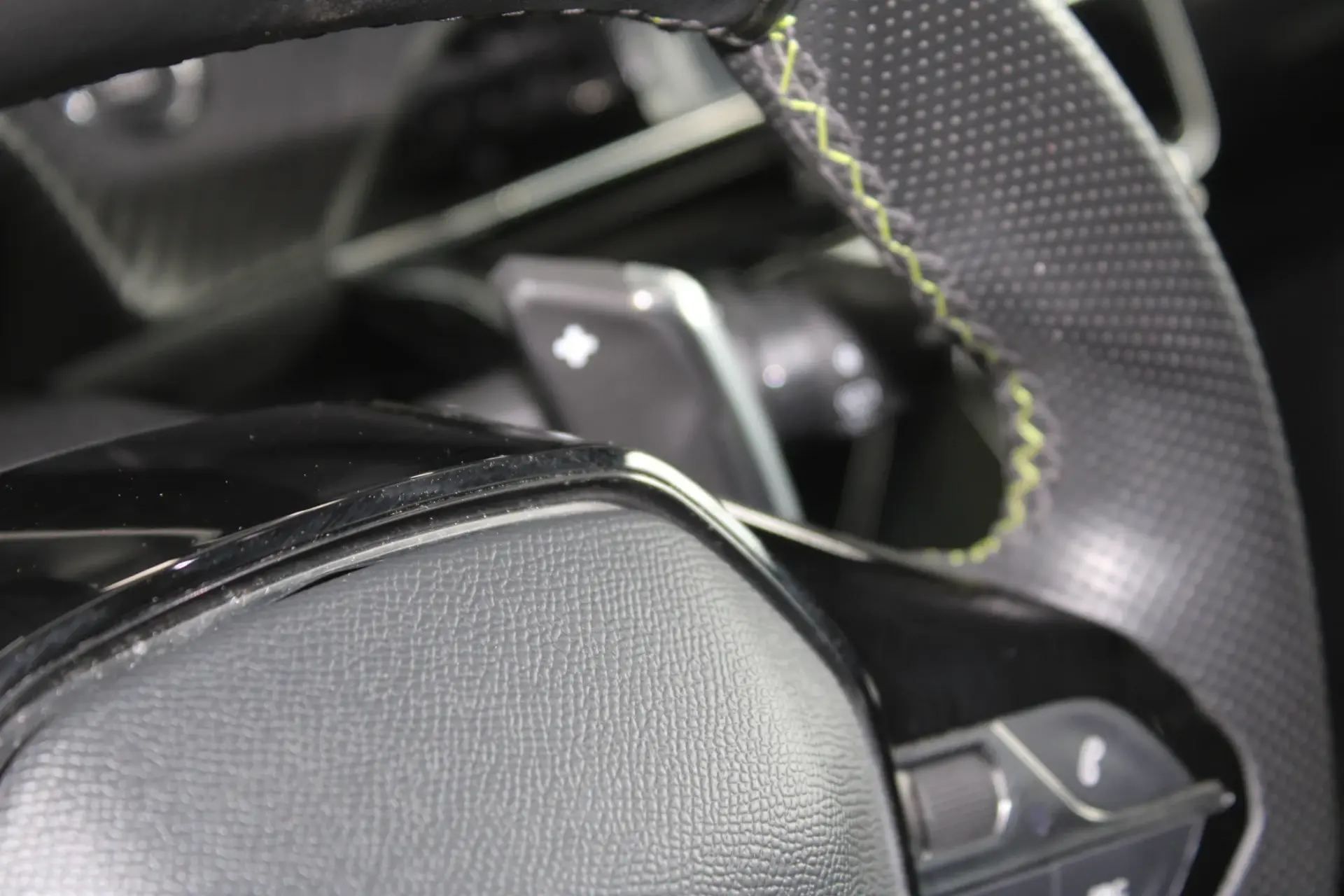 Peugeot 208 1.2 PureTech GT Pack EAT8 38