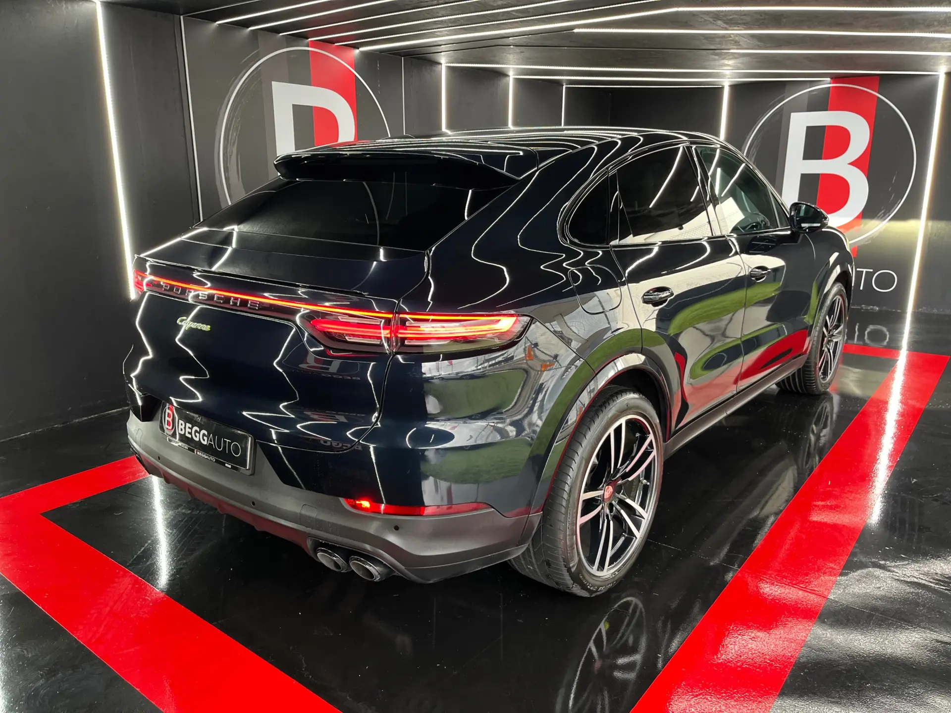 Porsche Cayenne Coupé E-Hybrid 11