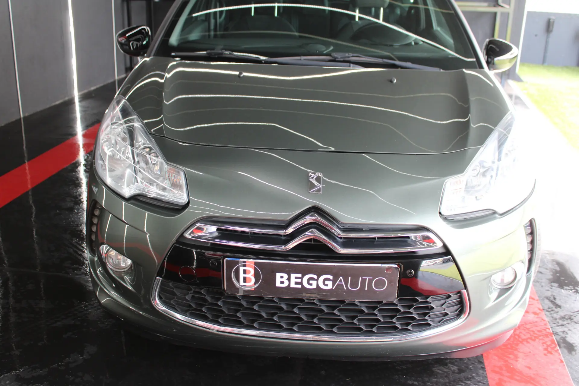 Citroen DS3 1.6 e-HDi So Chic ETG6 10