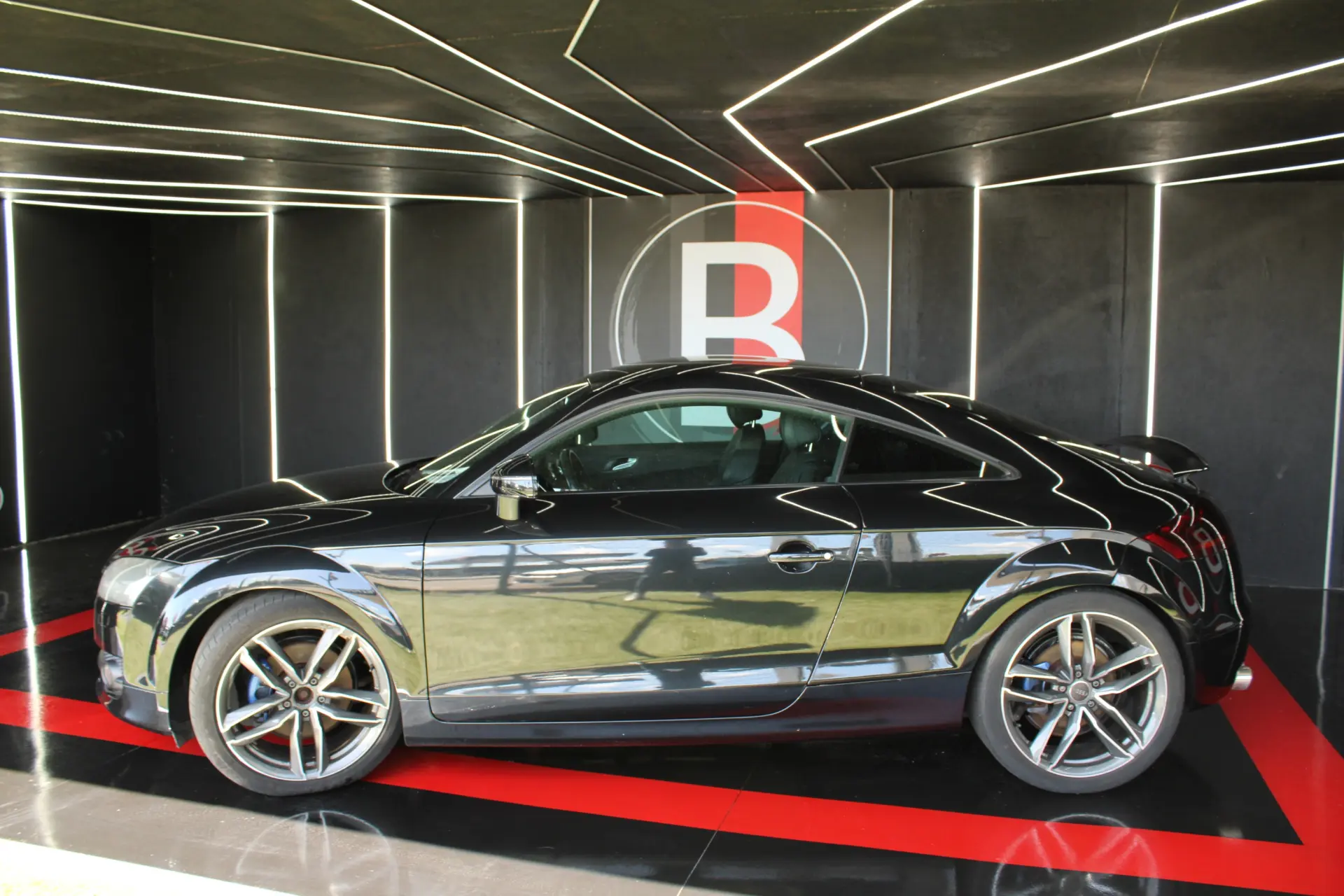 Audi TT Coupé 2.0 TDi quattro S-line 18