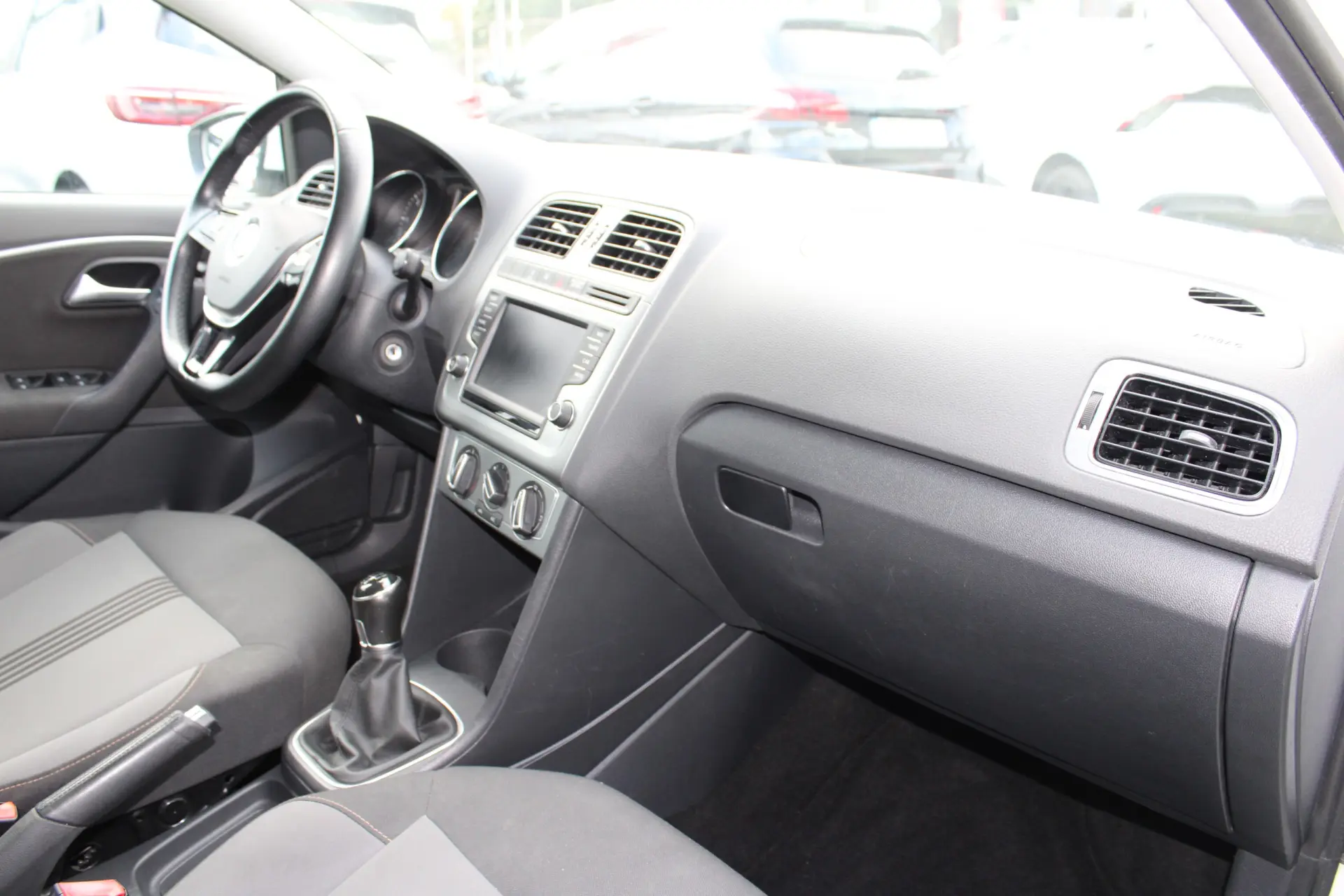 Volkswagen Polo Allstar 28