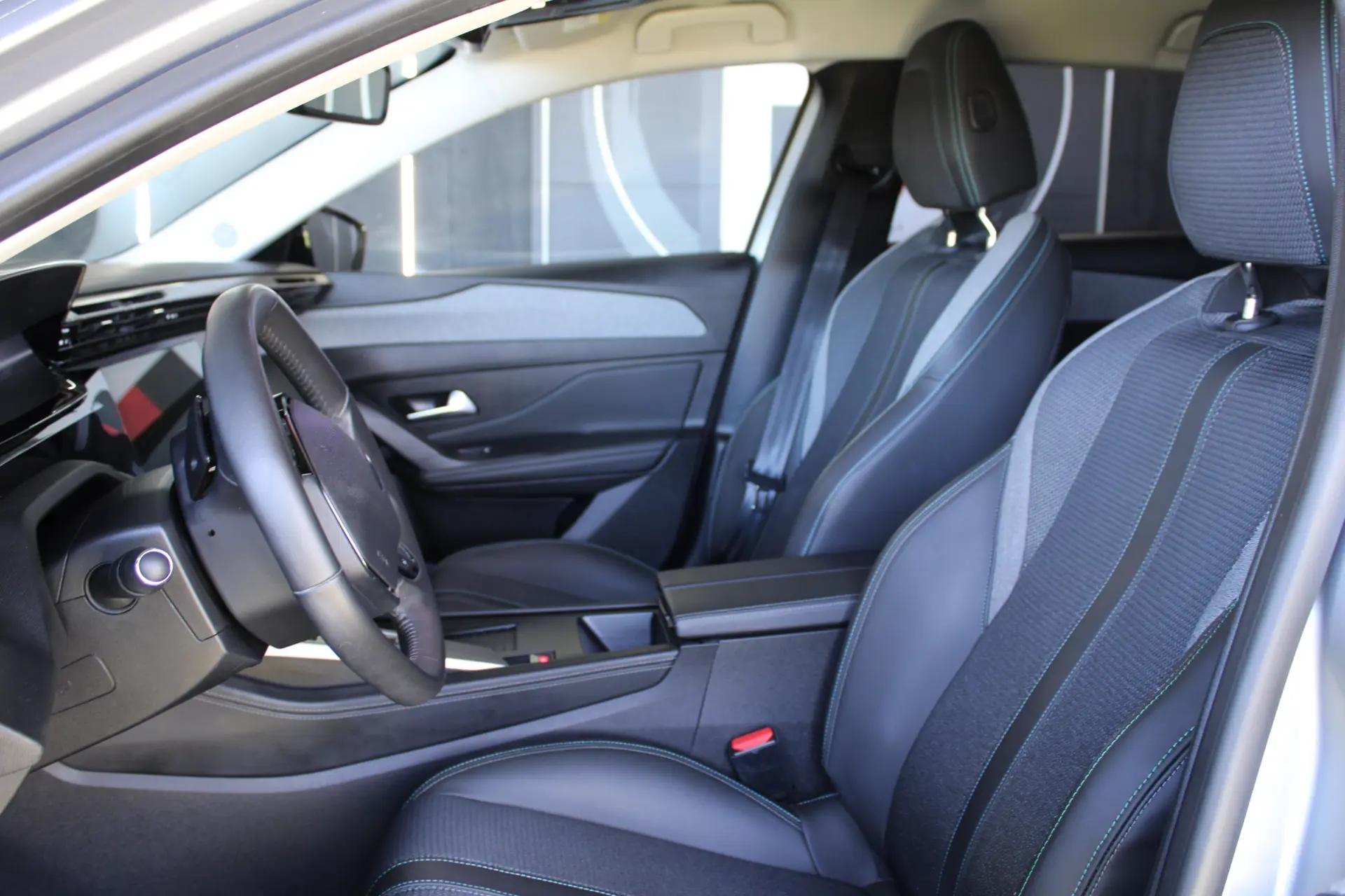 Peugeot 308 SW PureTech 130 EAT8 Active Pack 18