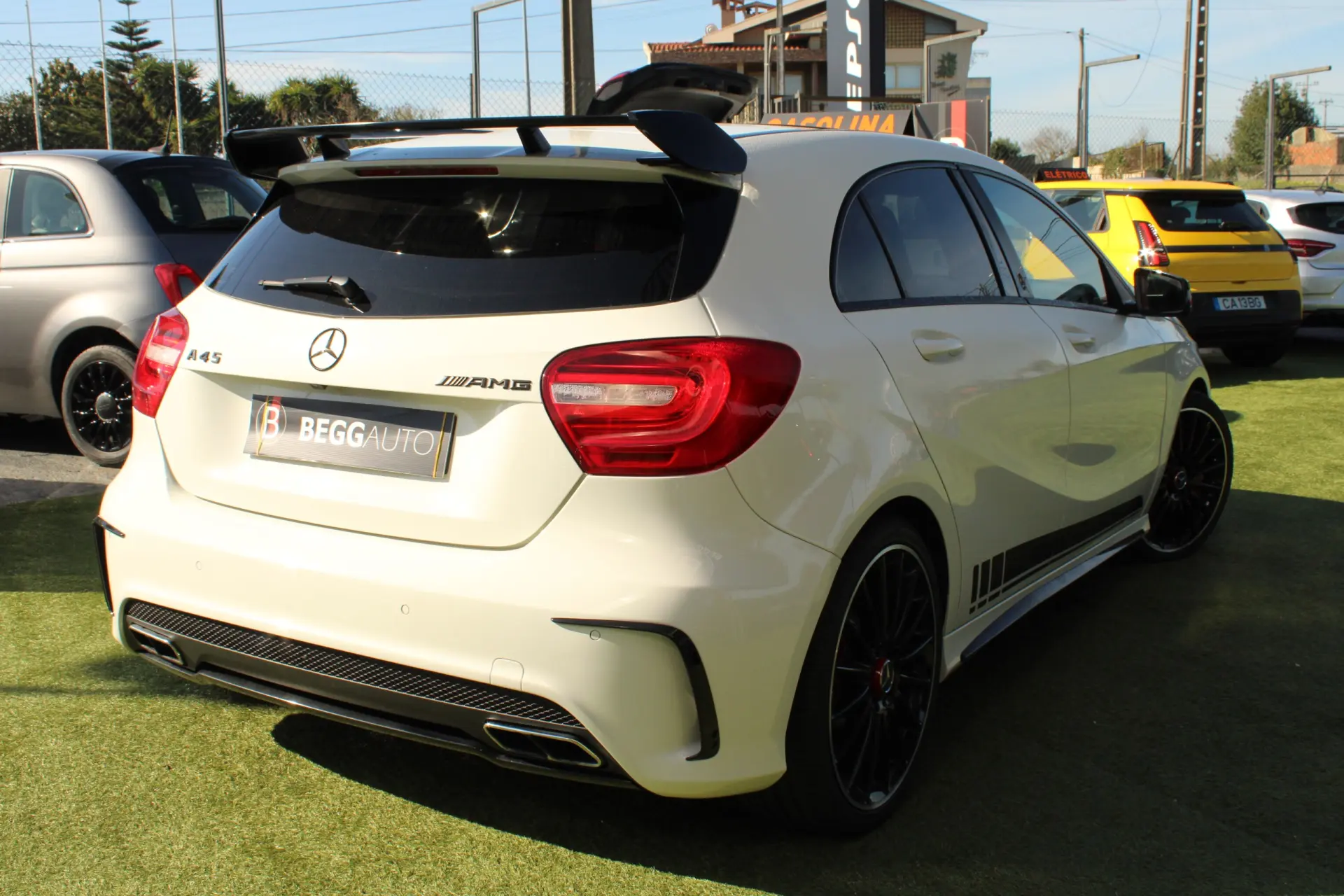 Mercedes-Benz A 45 AMG 4-Matic 32