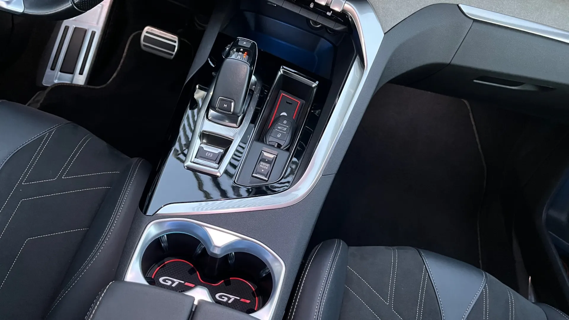 Peugeot 3008 1.5 BlueHDi GT EAT8 11