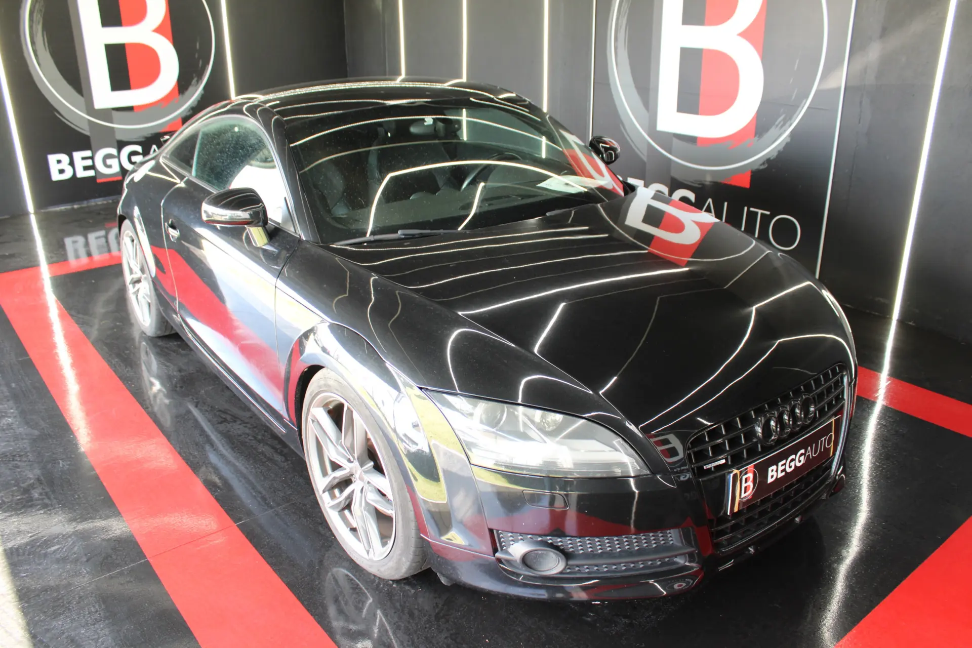 Audi TT Coupé 2.0 TDi quattro S-line 7