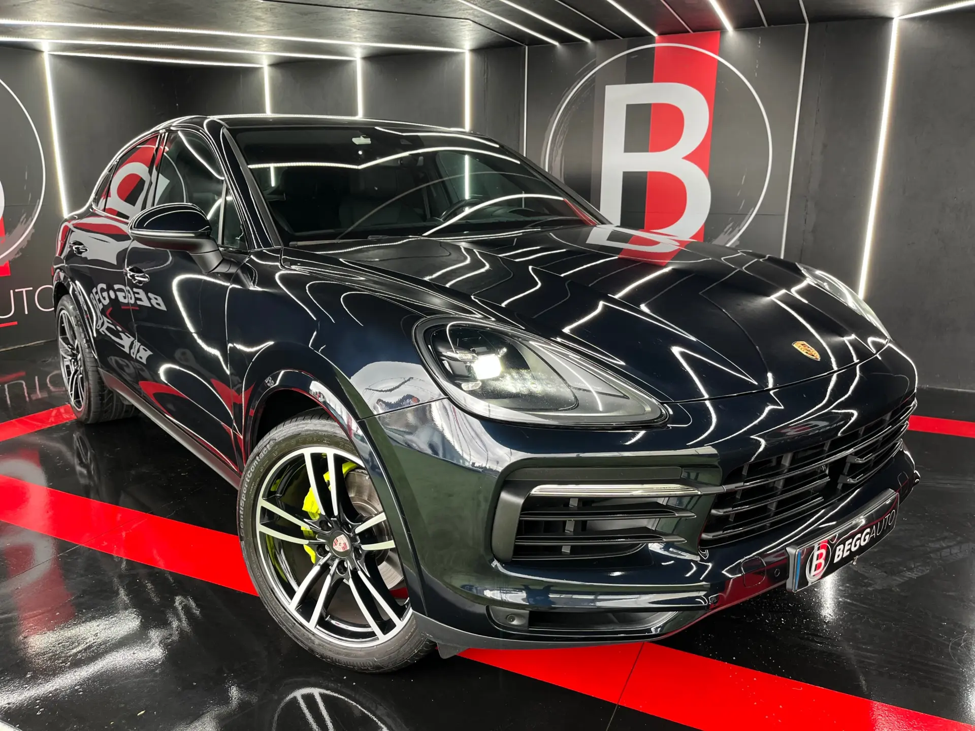 Porsche Cayenne Coupé E-Hybrid 2