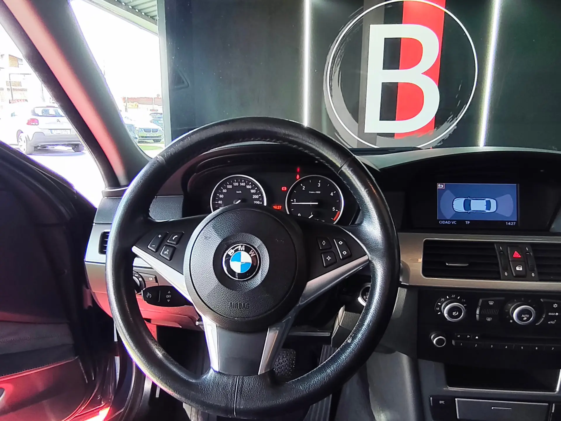 BMW 520 d Executive 22
