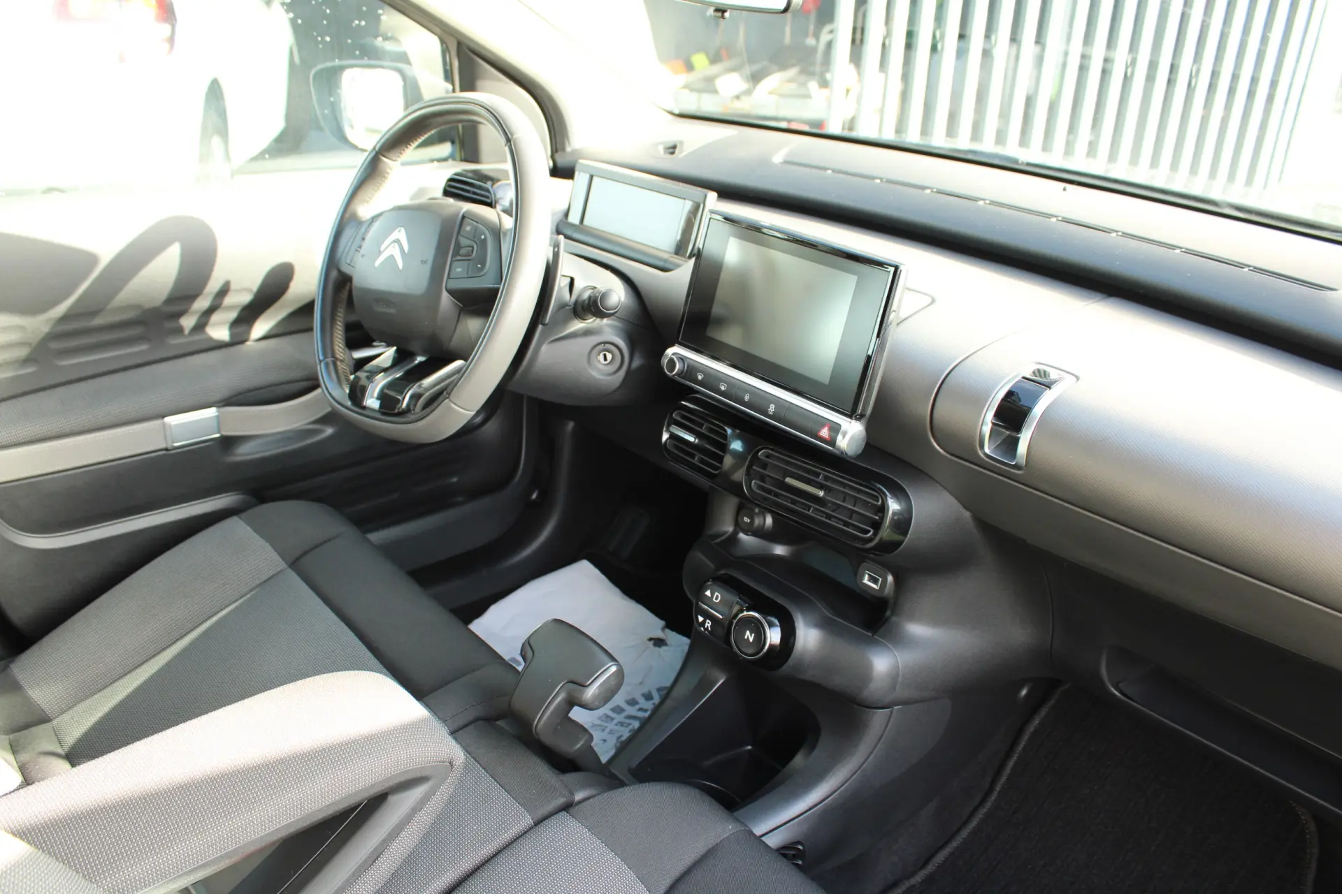Citroën C4 Cactus 1.6 BlueHDi Shine ETG6 18