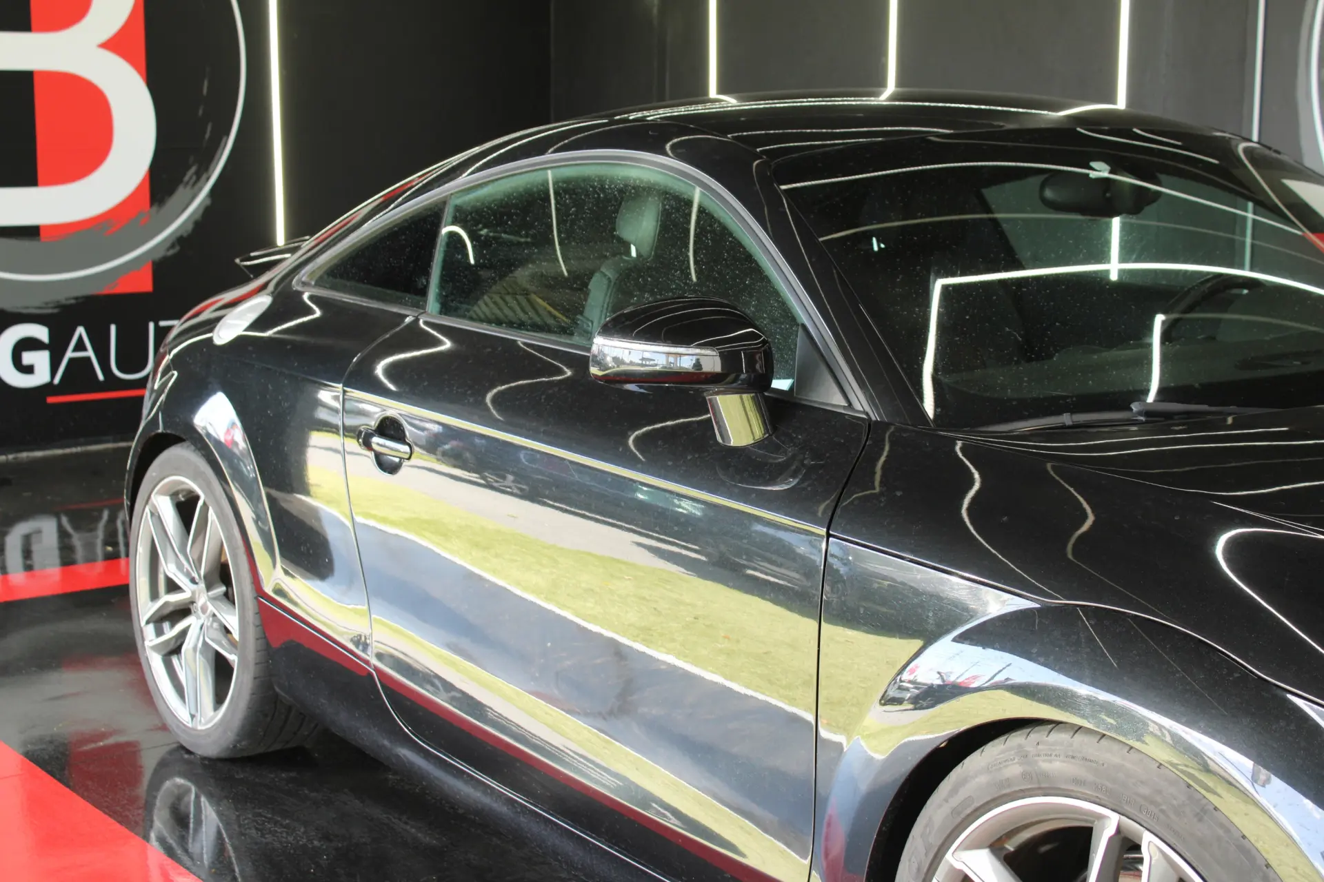 Audi TT Coupé 2.0 TDi quattro S-line 8