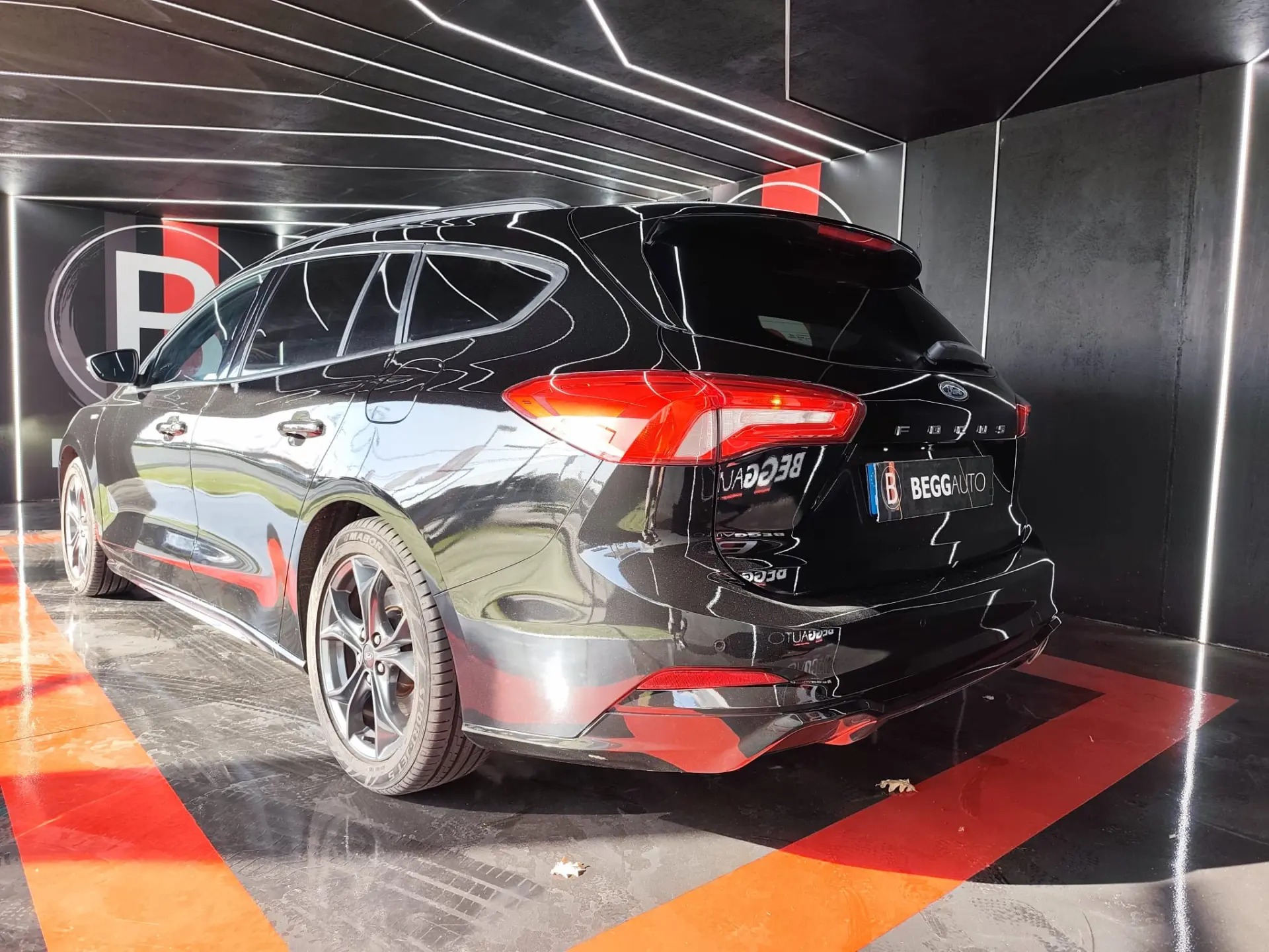 Ford Focus SW 1.0 EcoBoost MHEV ST-Line 4