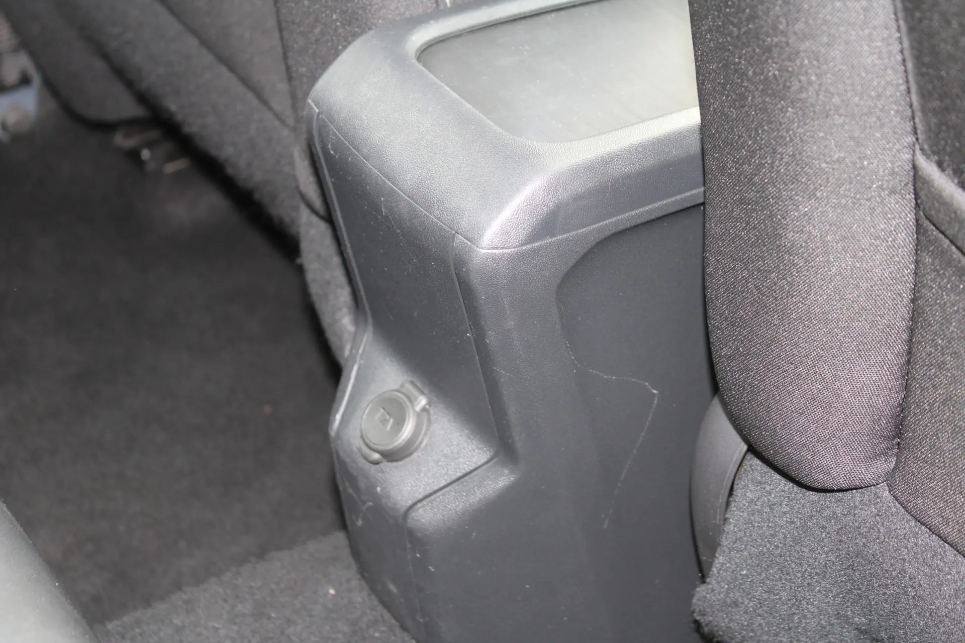 Peugeot 2008 PureTechAllure 23