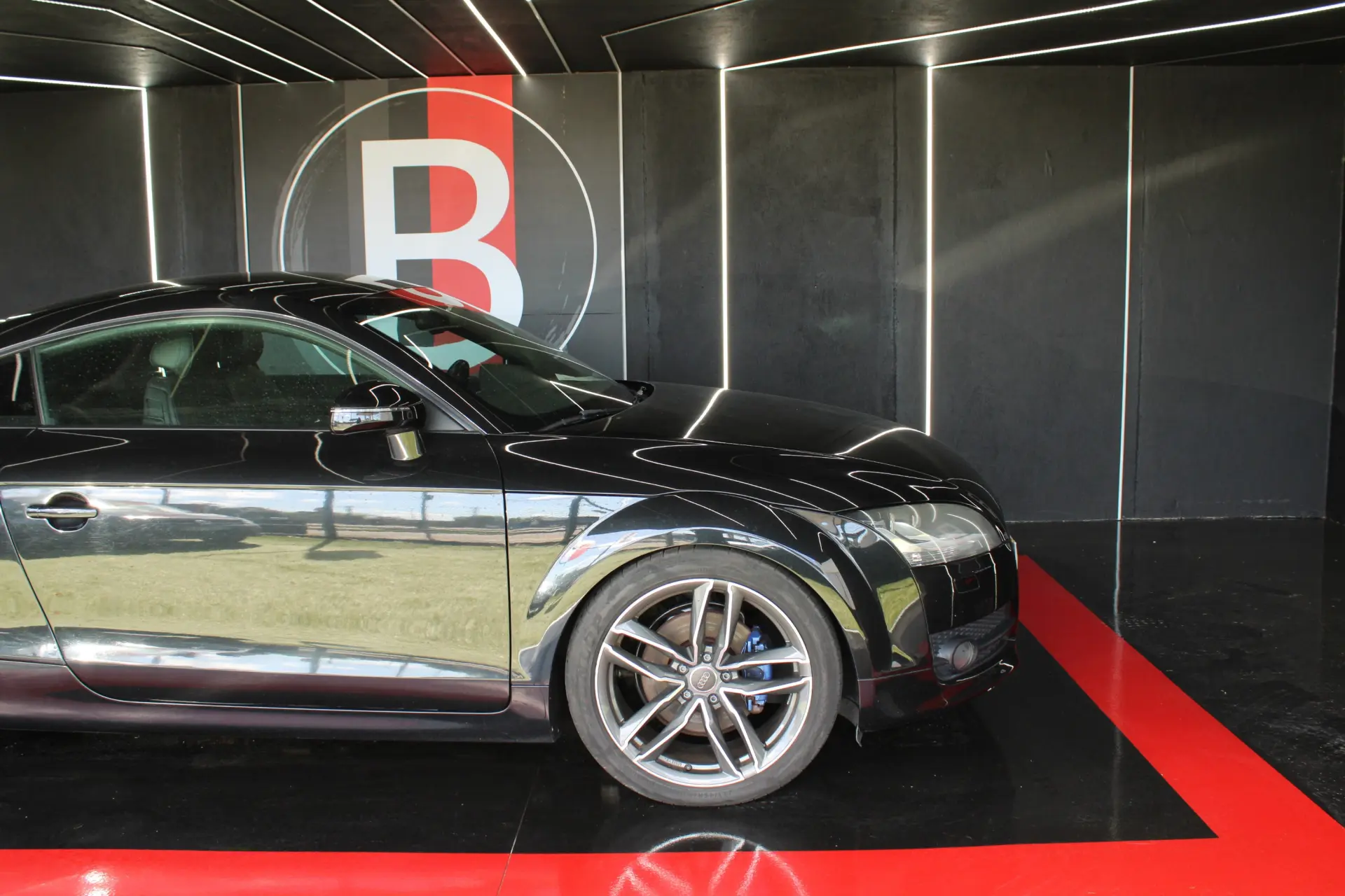 Audi TT Coupé 2.0 TDi quattro S-line 4