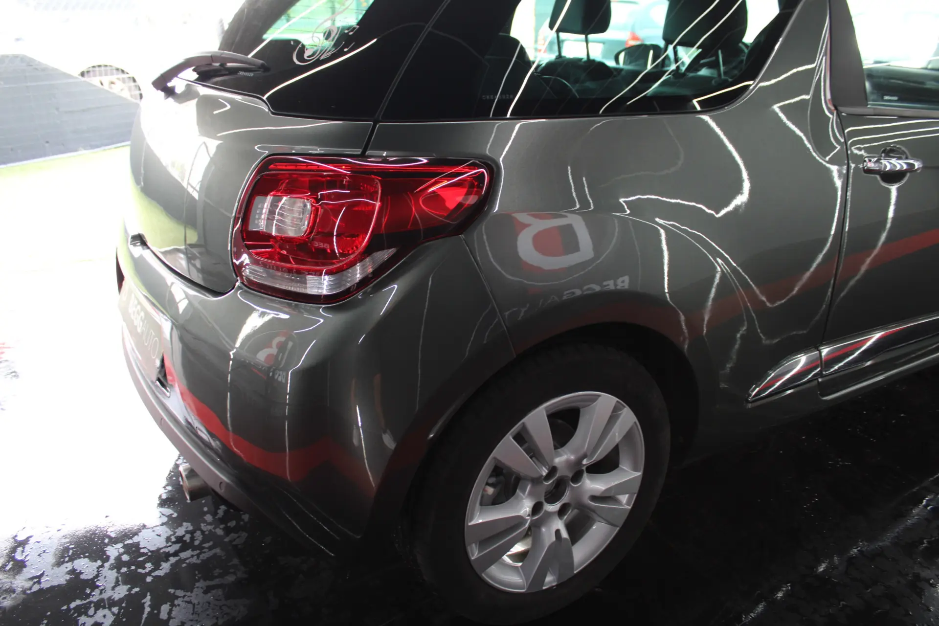 Citroen DS3 1.6 e-HDi So Chic ETG6 8