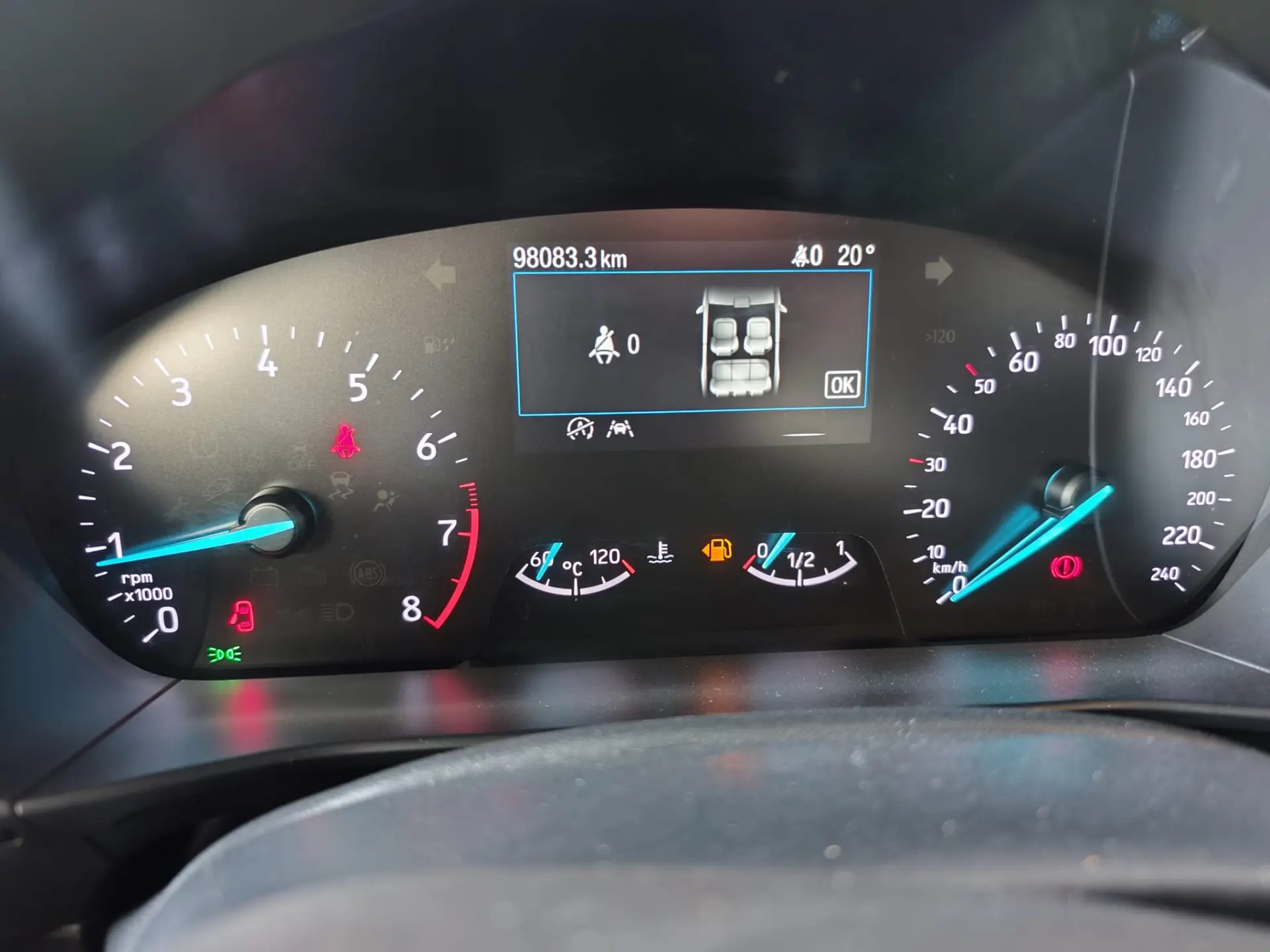 Ford Focus SW 1.0 EcoBoost MHEV ST-Line 9