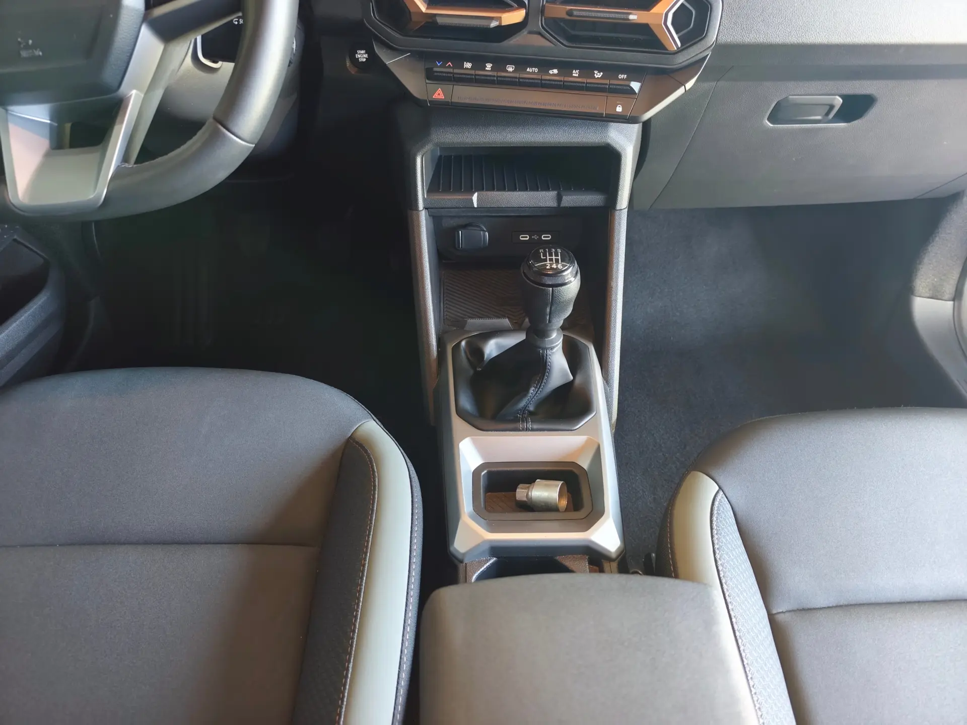 Dacia Duster ECO-G 13