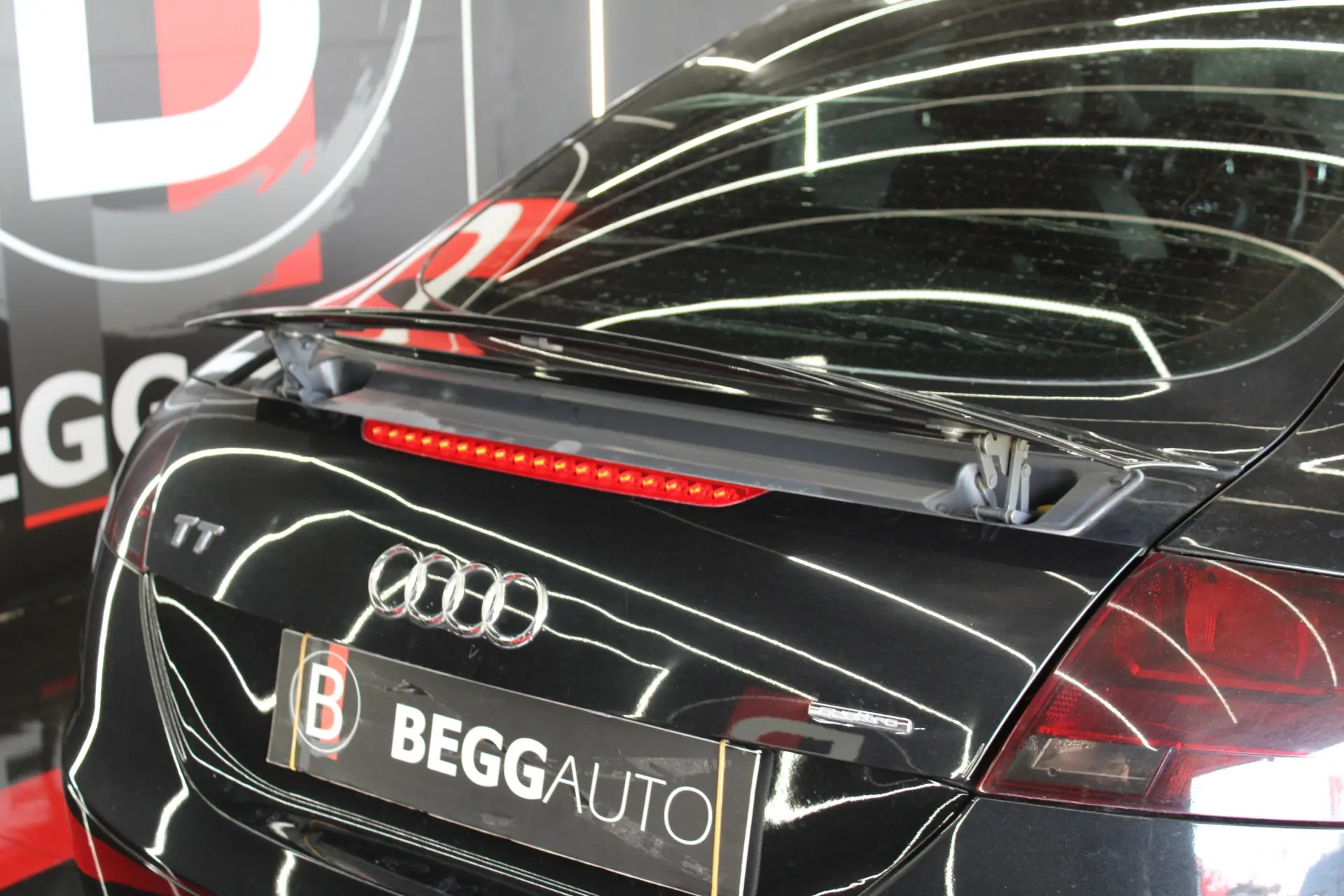 Audi TT Coupé 2.0 TDi quattro S-line 14