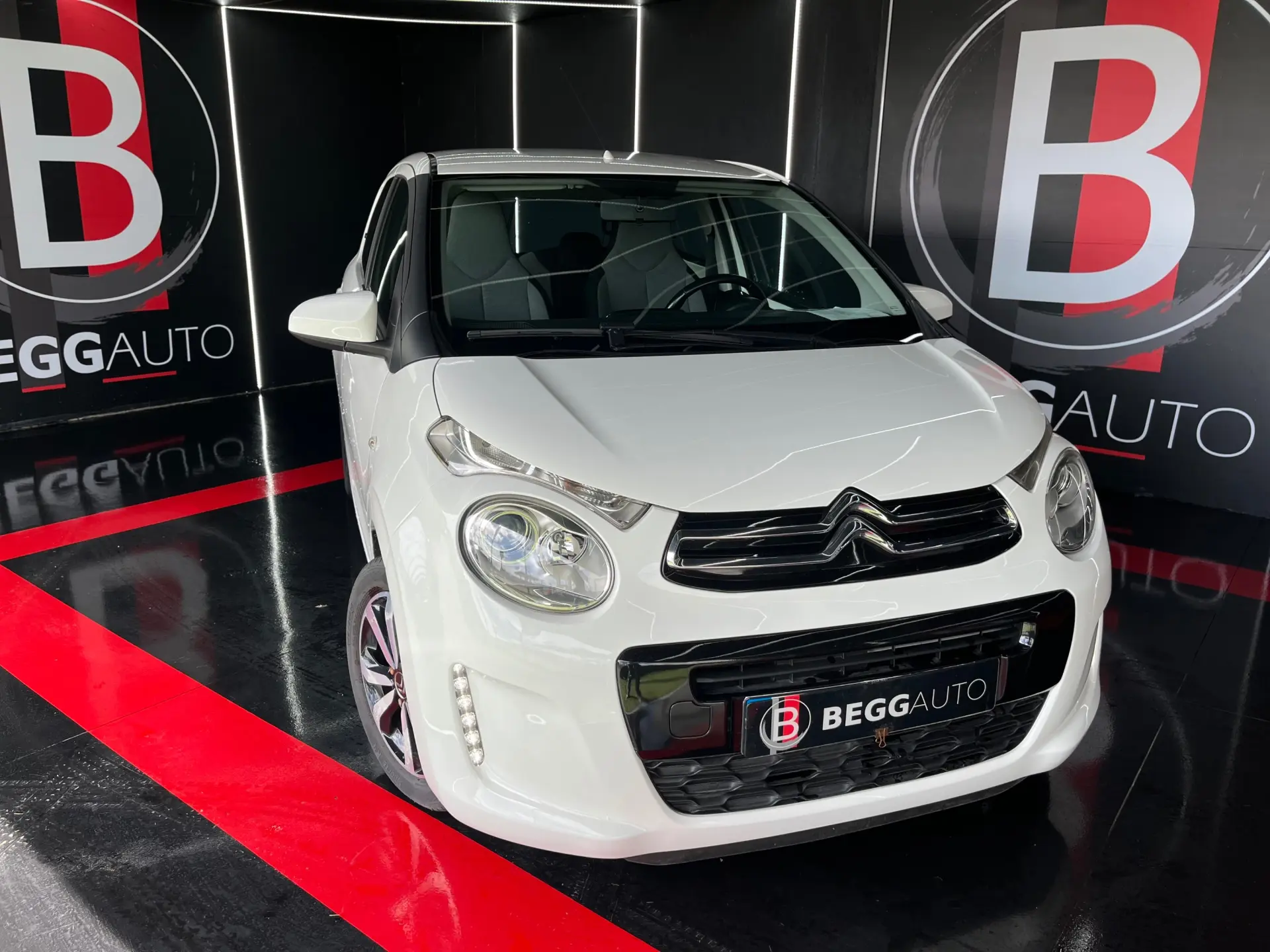 Citroen C1 1.2 VTi Feel 8