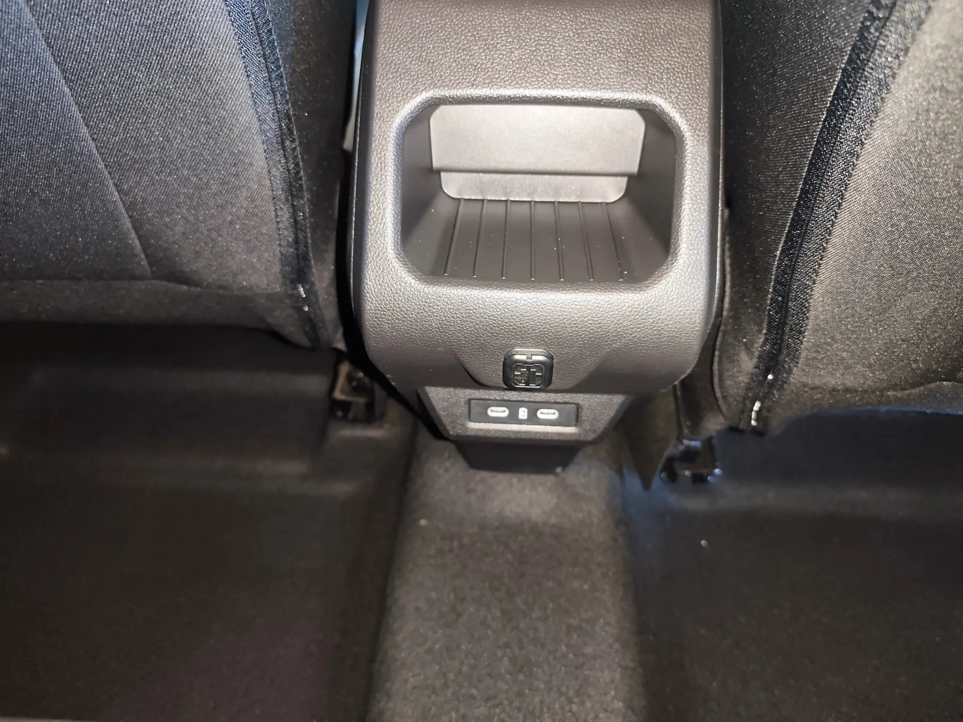 Dacia Duster ECO-G 12