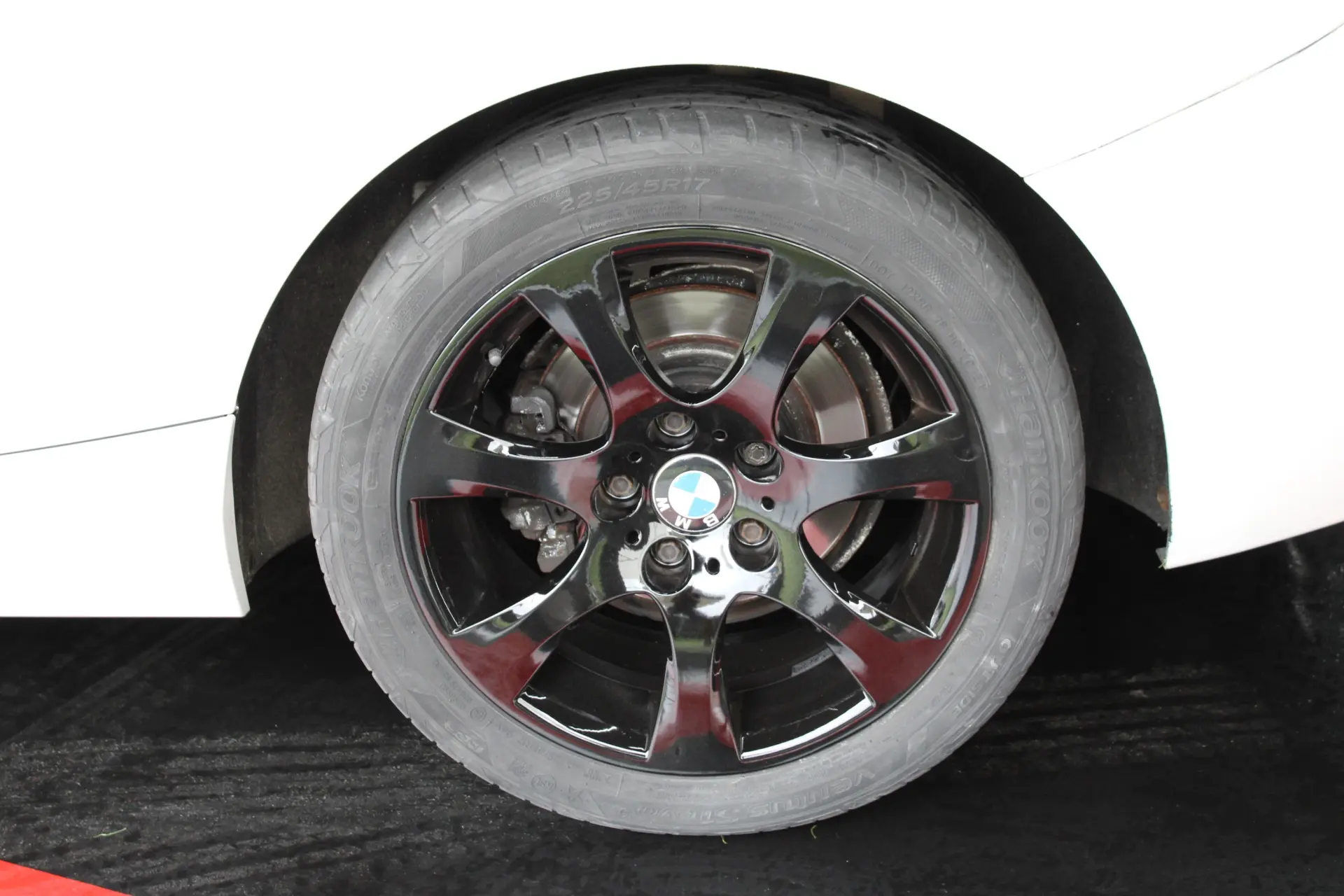 BMW 114 d Pack M 42