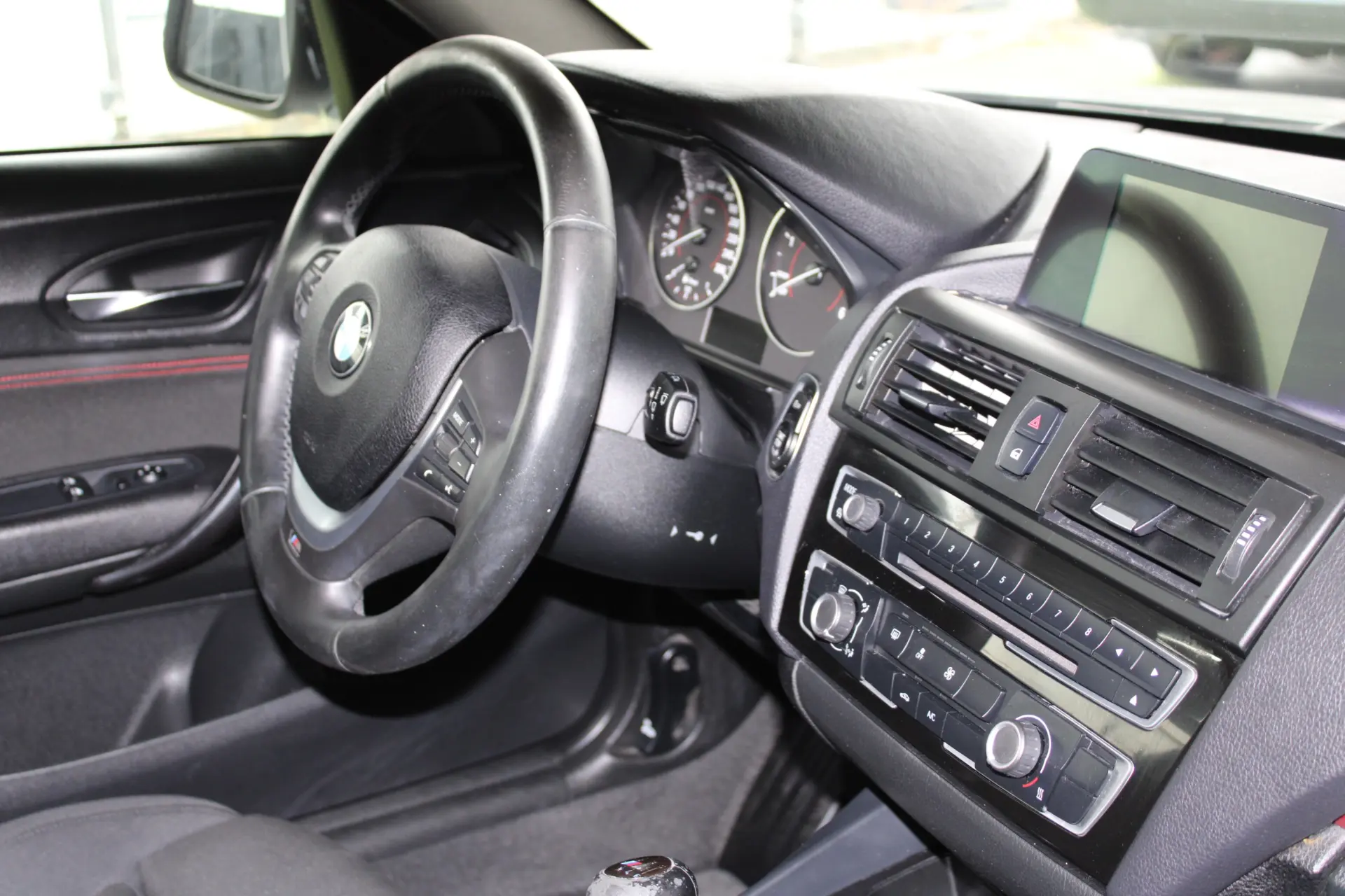 BMW 114 d Pack M 28