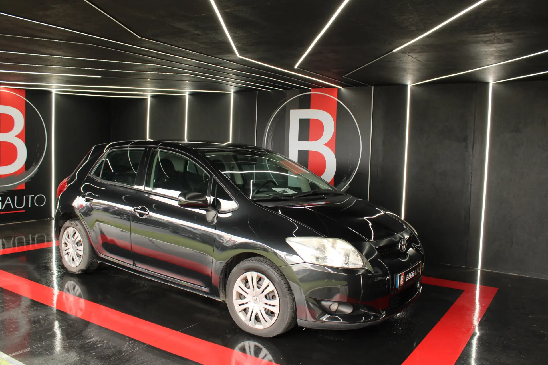 Toyota Auris 1.4 D-4D Sol 6