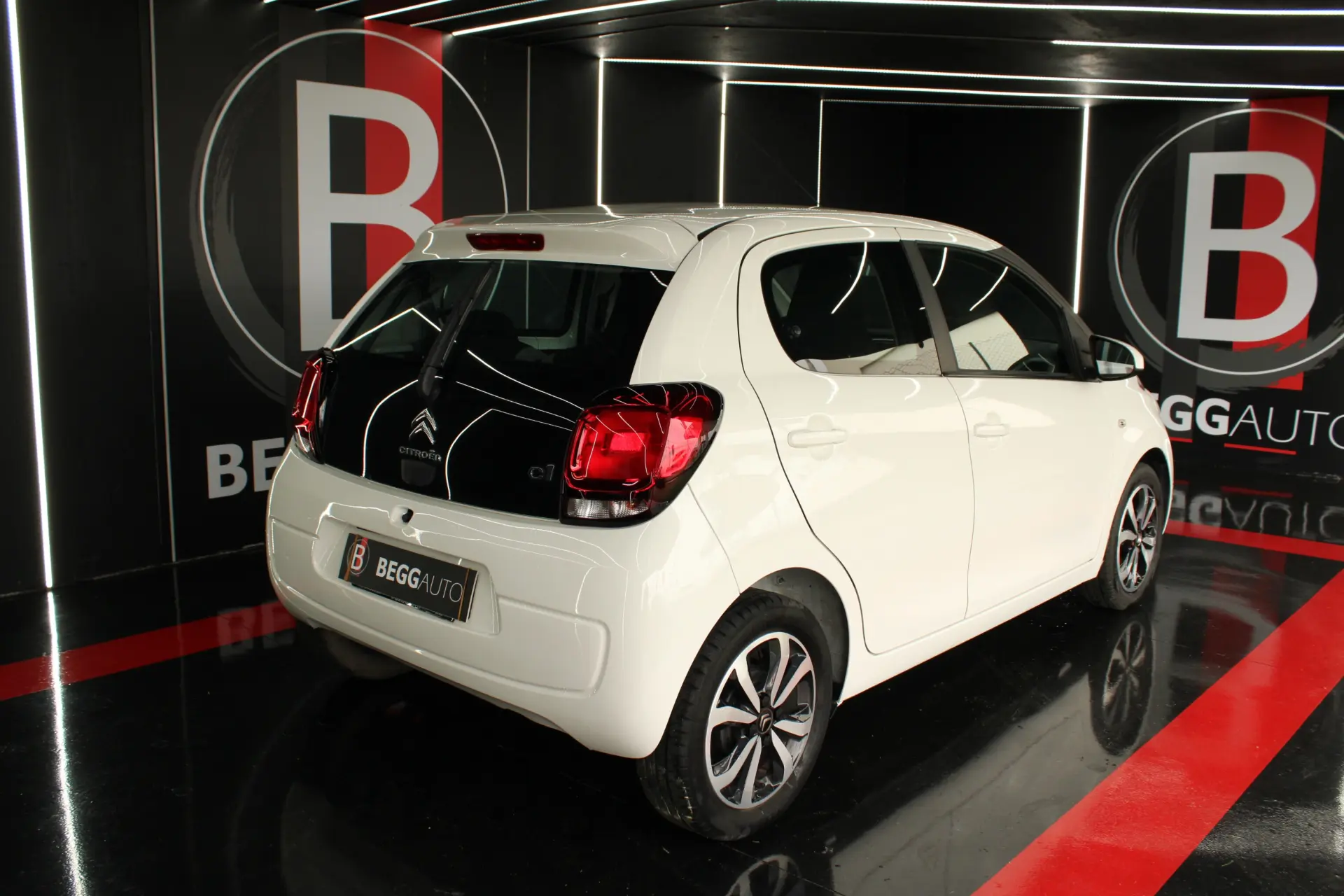 Citroen C1 1.2 VTi Feel 11