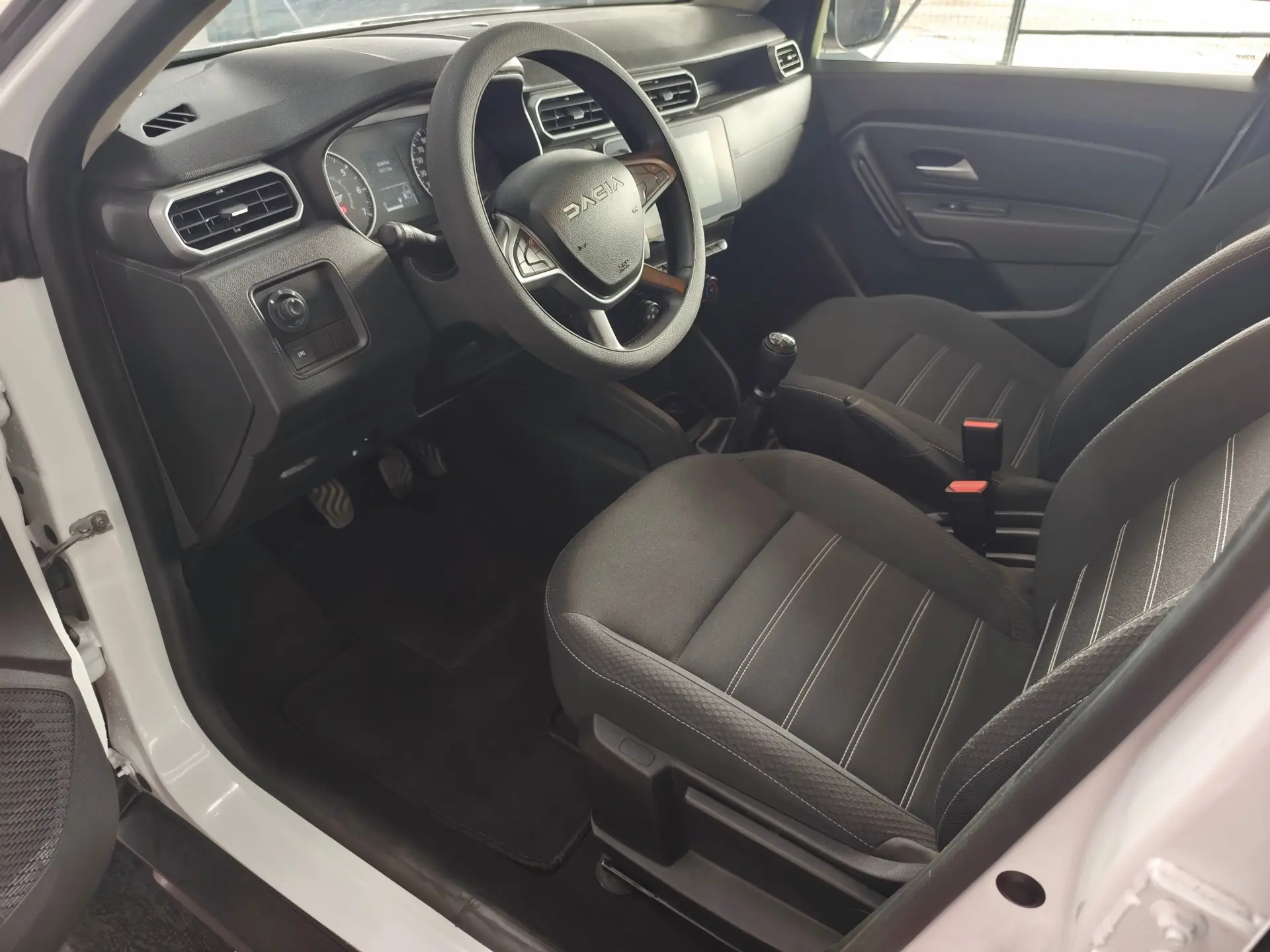 Dacia Duster ESSENCE 7
