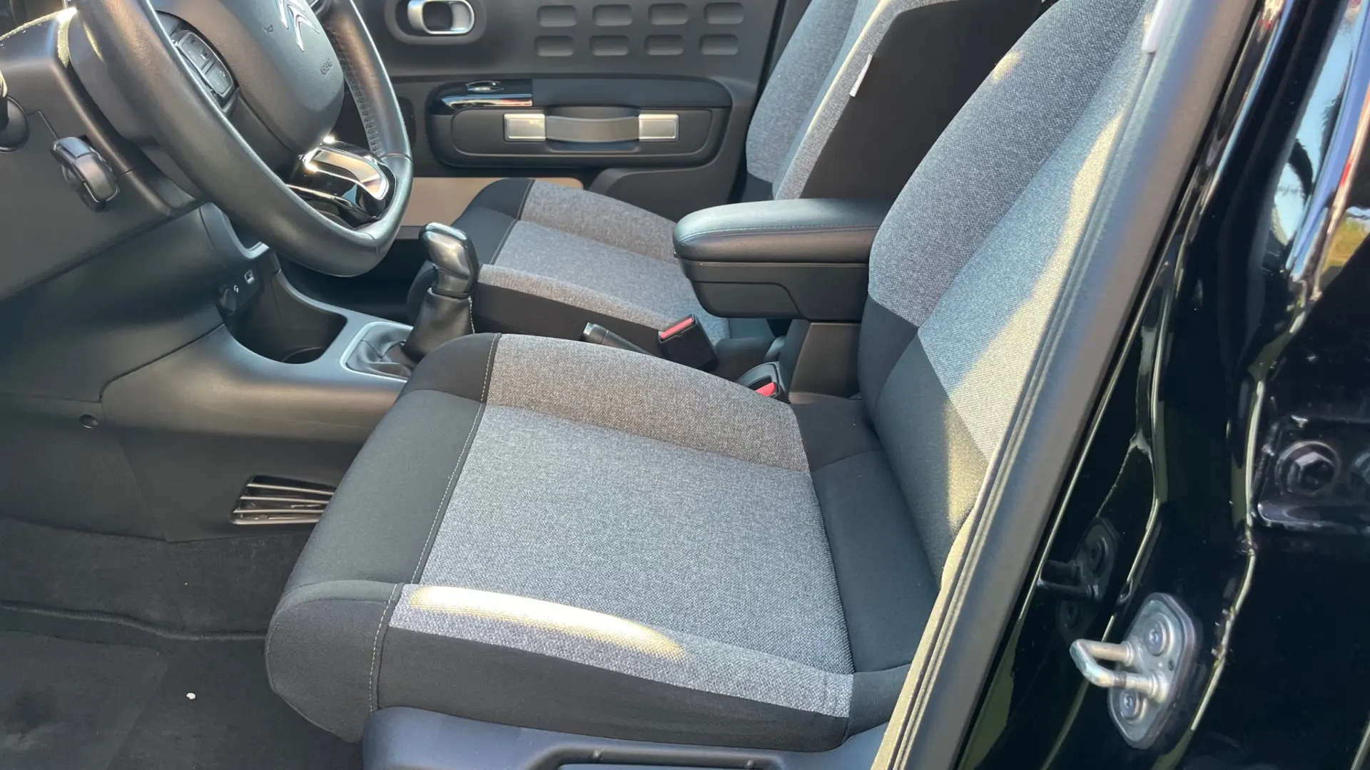 Citroën C3 1.2 PureTech Shine 14