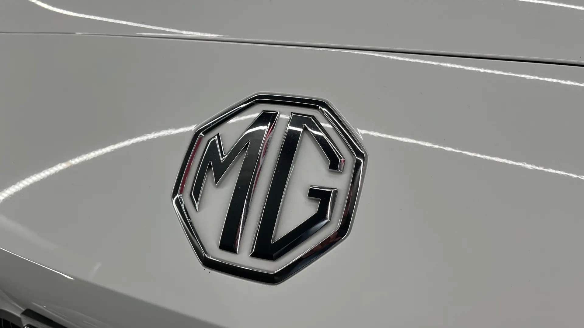 MG MG4 21