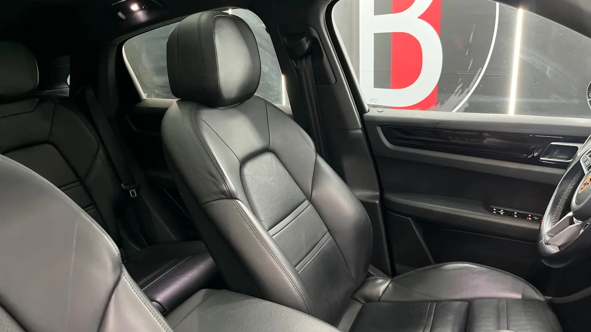 Porsche Cayenne Coupé 25